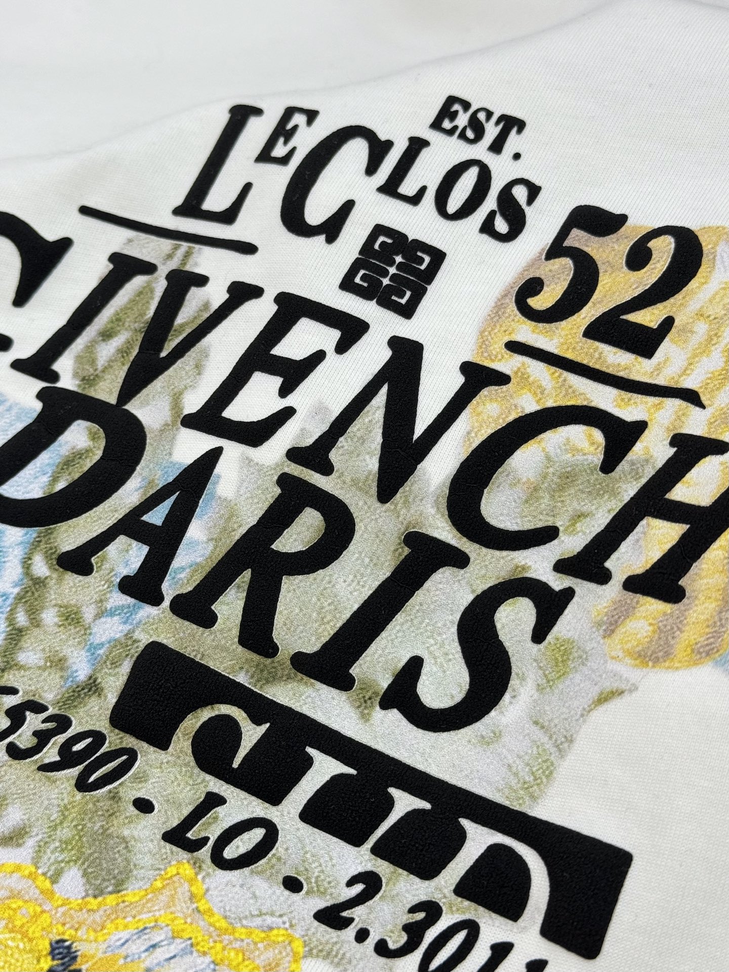 。🌾 Givench*y纪梵希*潮牌新款短袖T恤.当季颜值担当.双层叠加烫画品牌图形立体搭配.视觉效果相