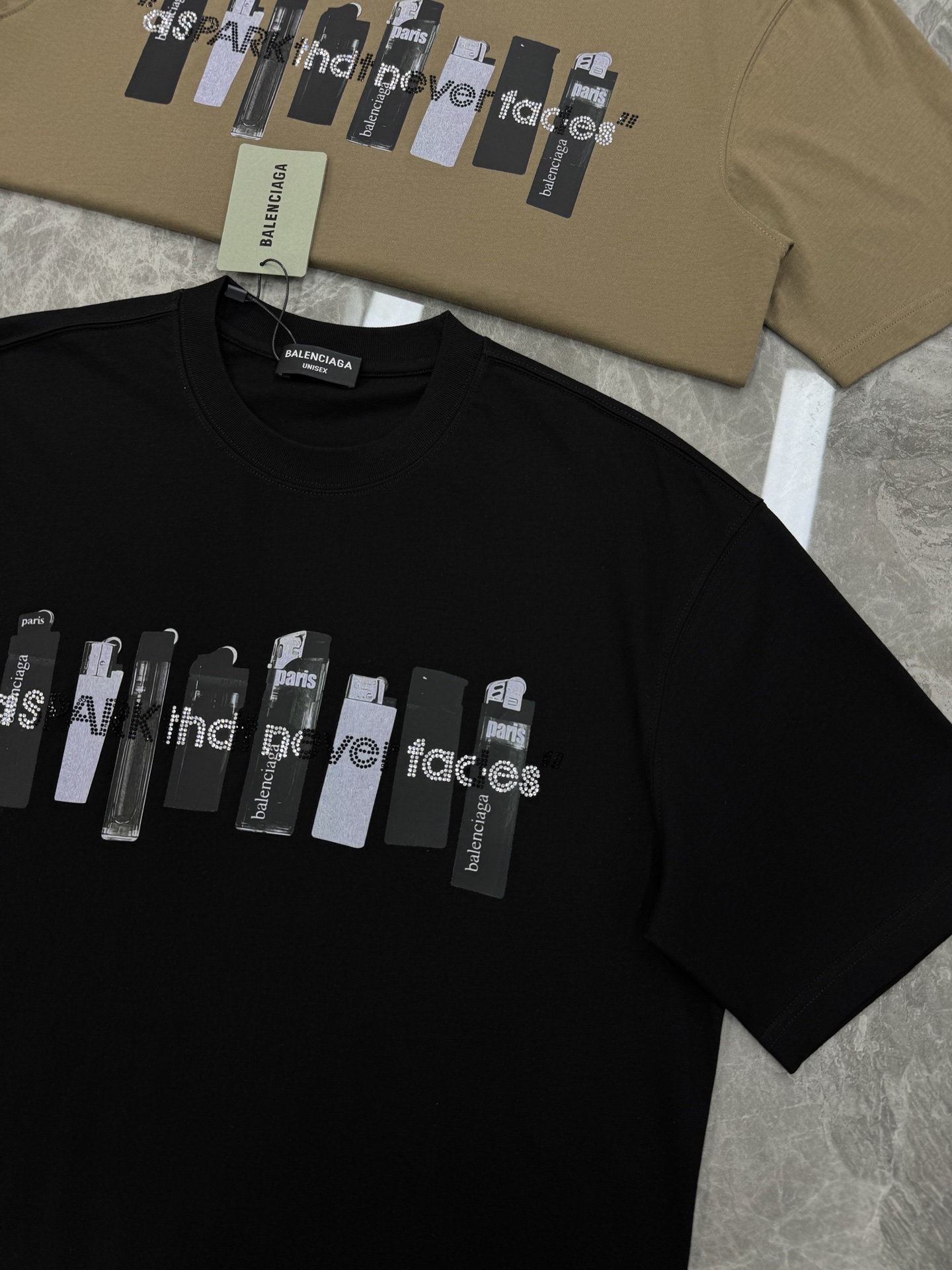 。🌾 BALENCIAG*巴黎世家潮牌新款T恤.男女同款推荐！230g纯棉面料.定制螺纹.面料柔软舒适.