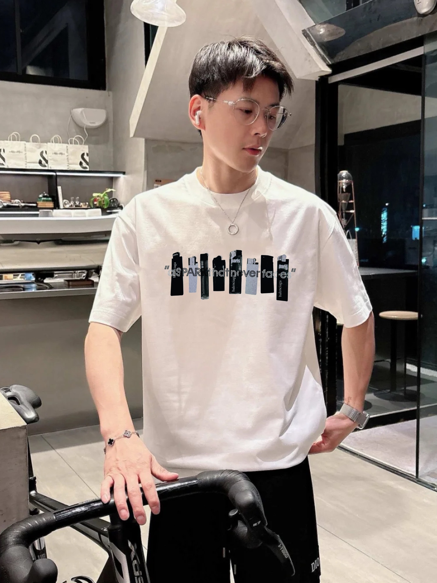 。🌾 BALENCIAG*巴黎世家潮牌新款T恤.男女同款推荐！230g纯棉面料.定制螺纹.面料柔软舒适.