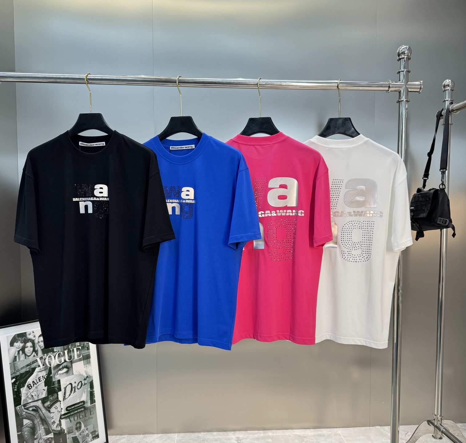 。🌾 Alexa*wang新款亚历山大王潮牌圆领T恤.潮牌T恤！男女同款～不同工艺呈现不一样的视觉感受，