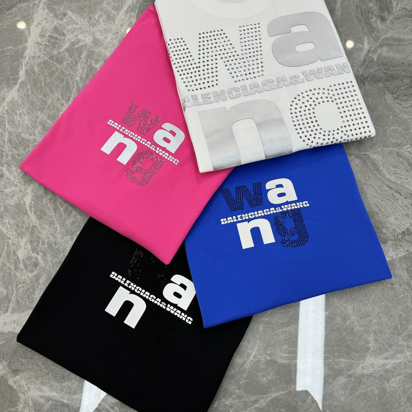 。🌾 Alexa*wang新款亚历山大王潮牌圆领T恤.潮牌T恤！男女同款～不同工艺呈现不一样的视觉感受，