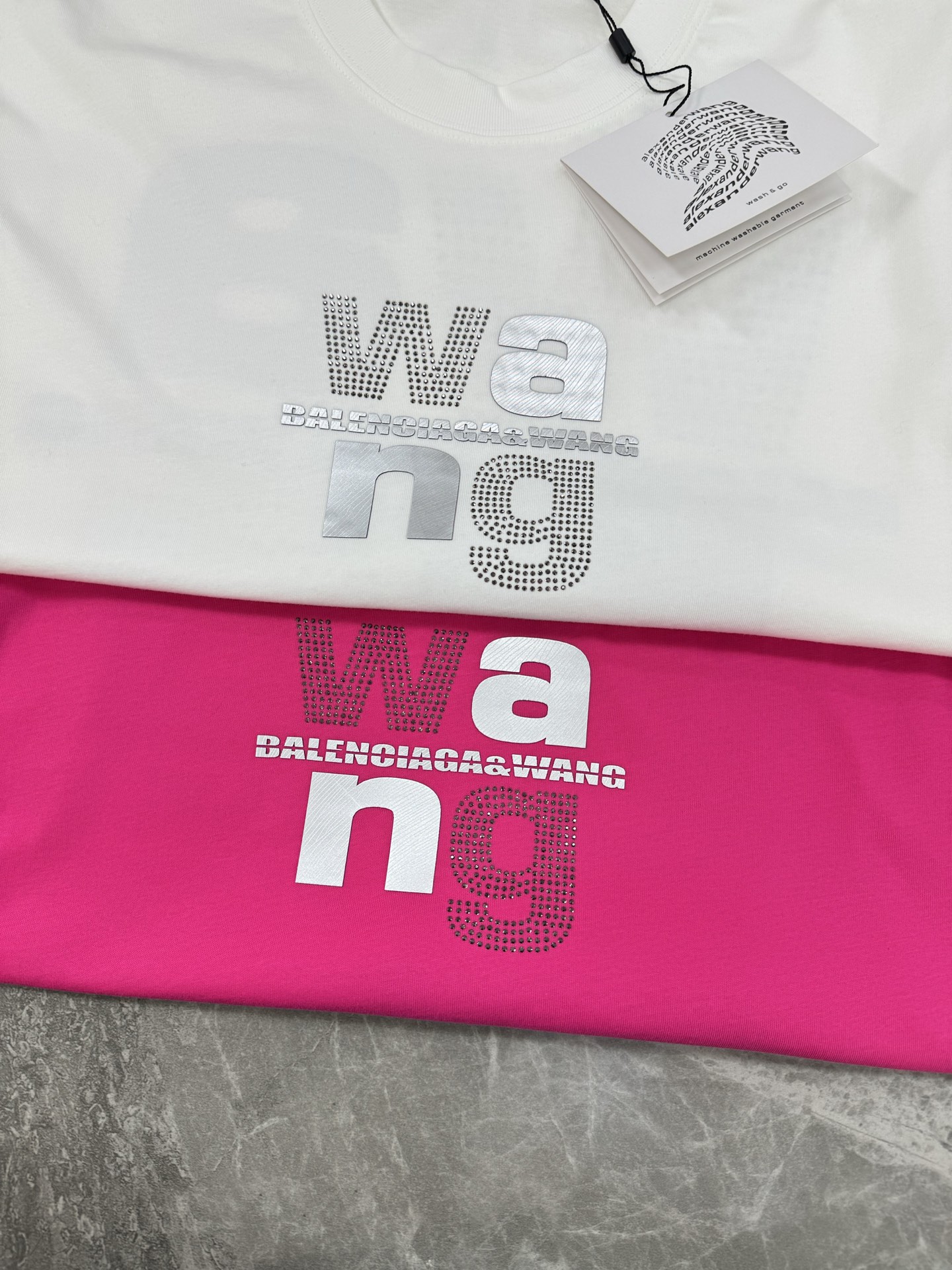 。🌾 Alexa*wang新款亚历山大王潮牌圆领T恤.潮牌T恤！男女同款～不同工艺呈现不一样的视觉感受，