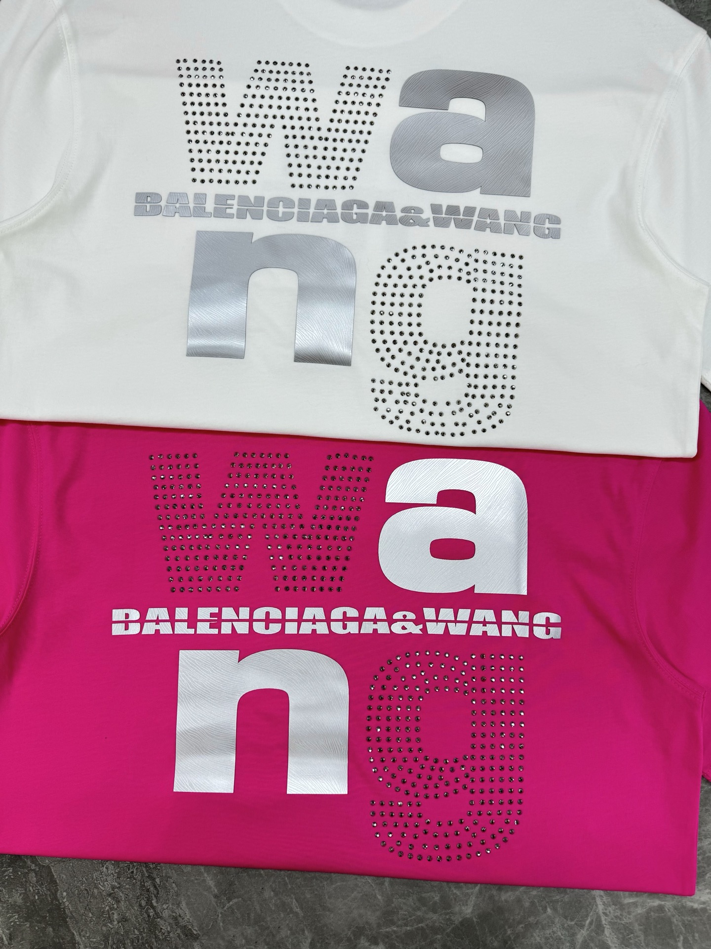 。🌾 Alexa*wang新款亚历山大王潮牌圆领T恤.潮牌T恤！男女同款～不同工艺呈现不一样的视觉感受，