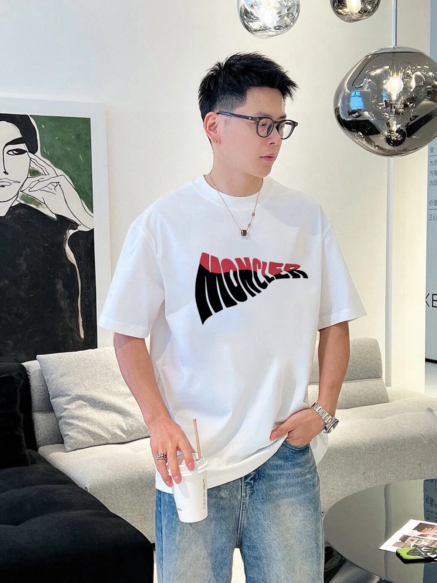 。🌾 Moncle*蒙口新款潮牌T恤.男女同款！胸口经典品牌字母图形立体视觉.经典款式烫画设计.耐看时尚