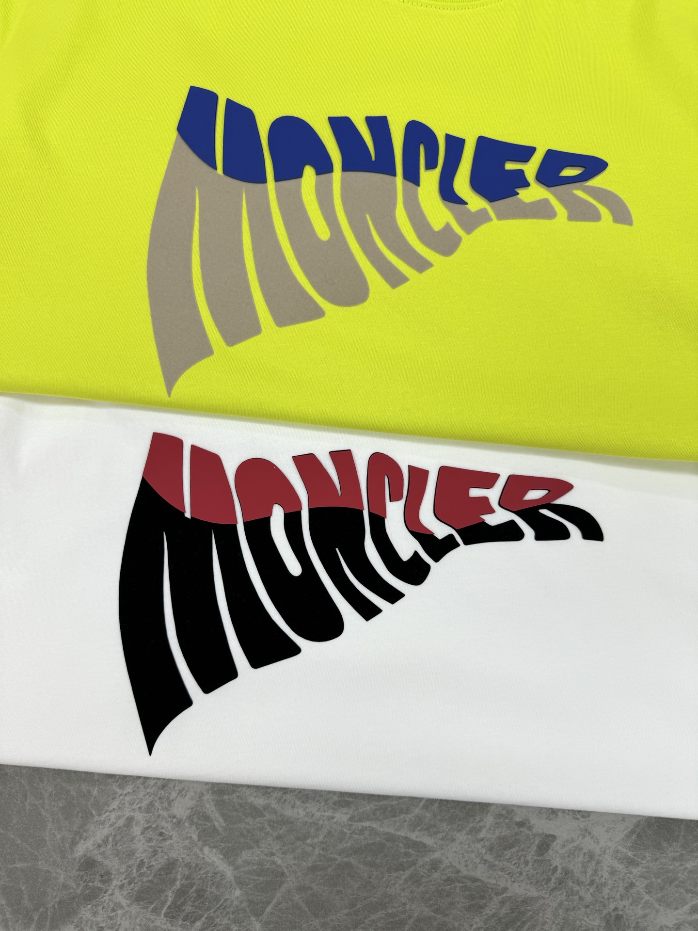 。🌾 Moncle*蒙口新款潮牌T恤.男女同款！胸口经典品牌字母图形立体视觉.经典款式烫画设计.耐看时尚