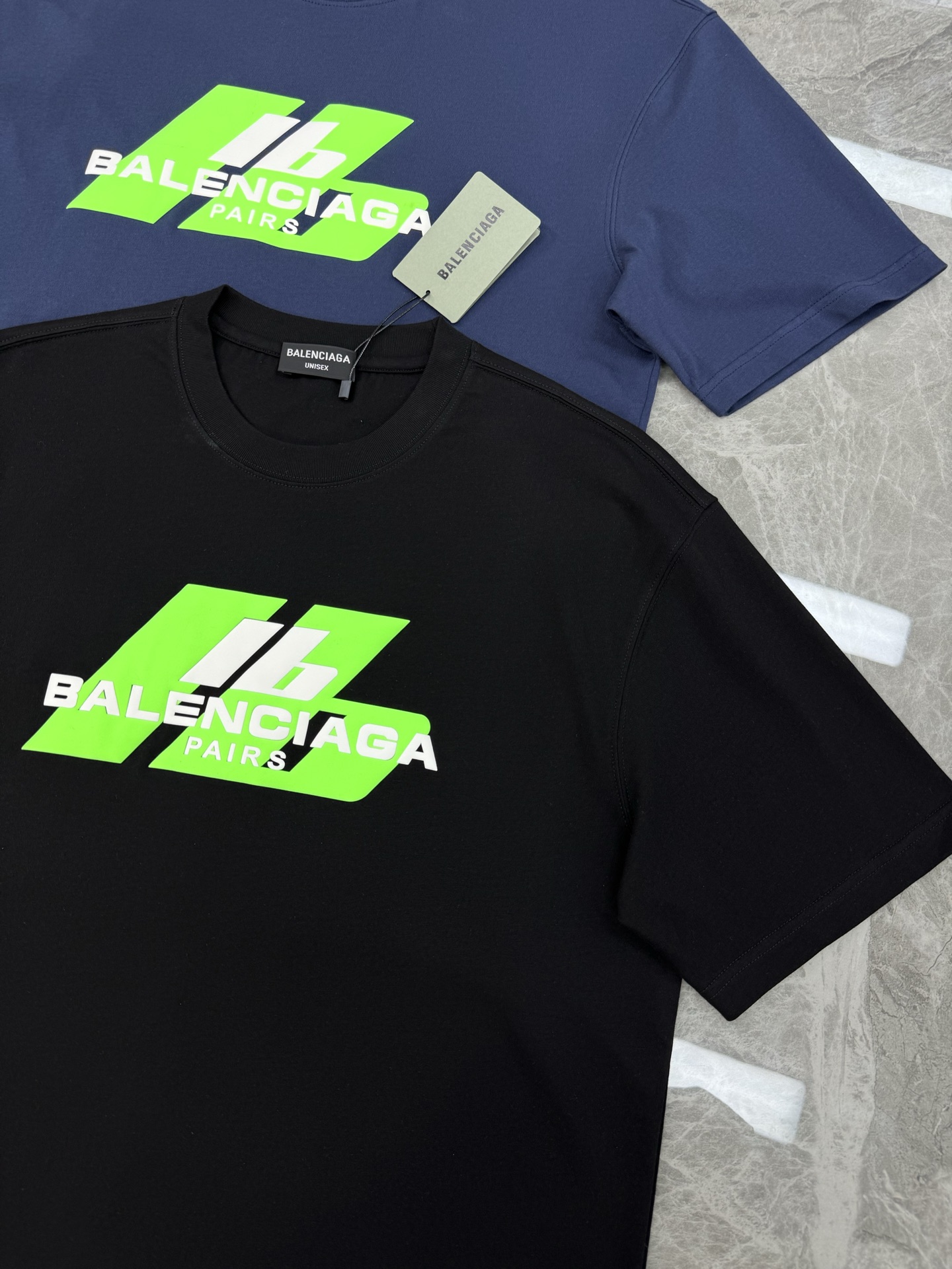 。🌾 BALENCIAG*巴黎世家新款潮牌T恤.男女同款推荐！230g纯棉面料，柔软舒适.透气吸汗.上身