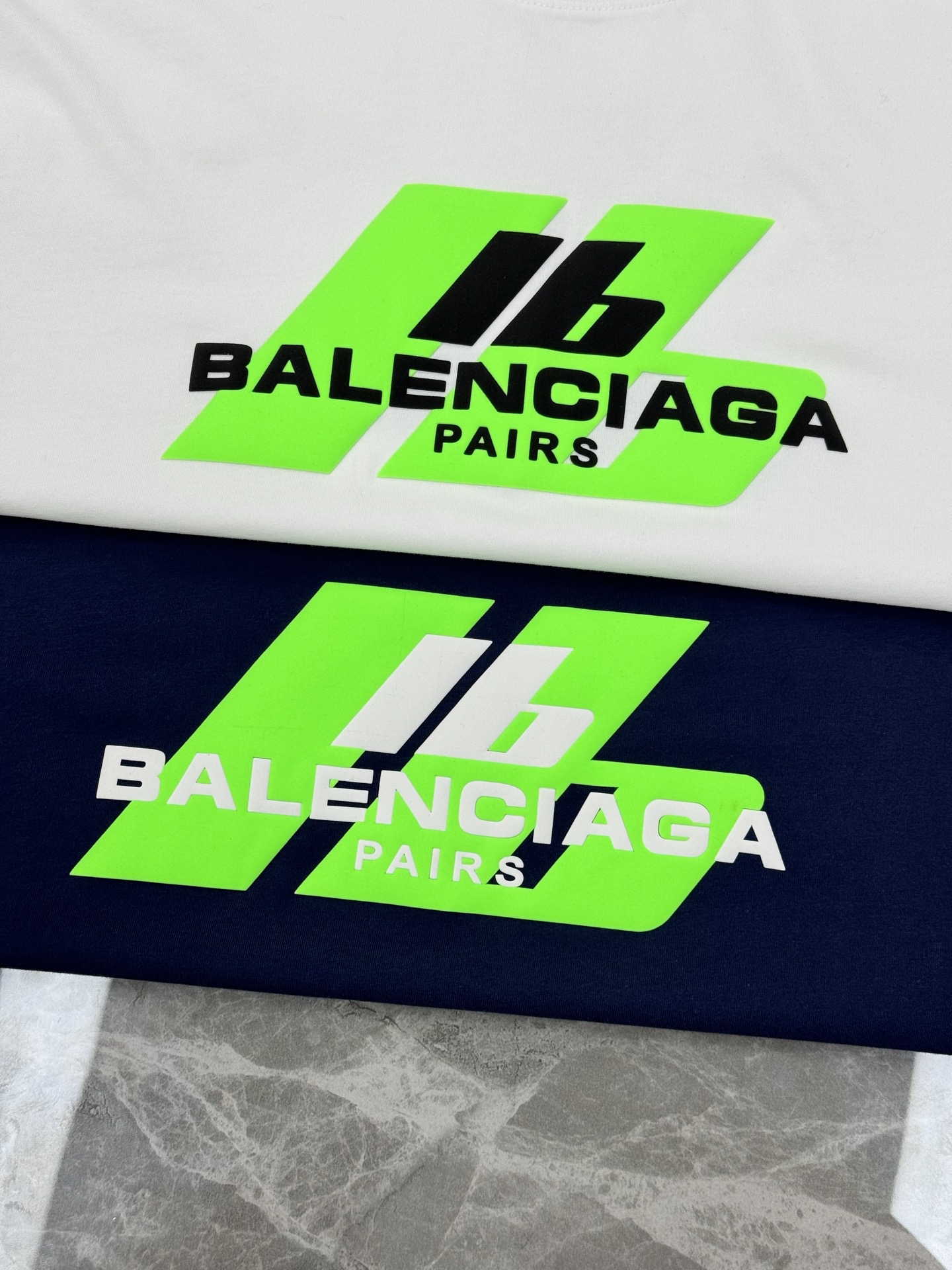 。🌾 BALENCIAG*巴黎世家新款潮牌T恤.男女同款推荐！230g纯棉面料，柔软舒适.透气吸汗.上身