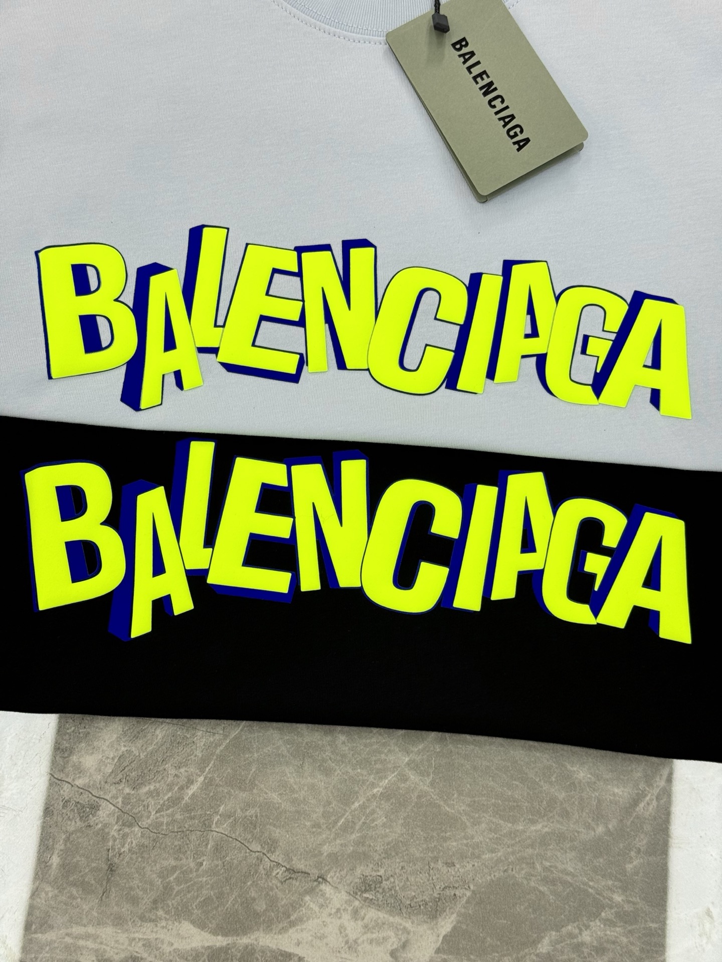 。🌾 BALENCIAG*巴黎世家新款潮牌T恤.男女同款推荐！230g纯棉面料，柔软舒适.透气吸汗.上身