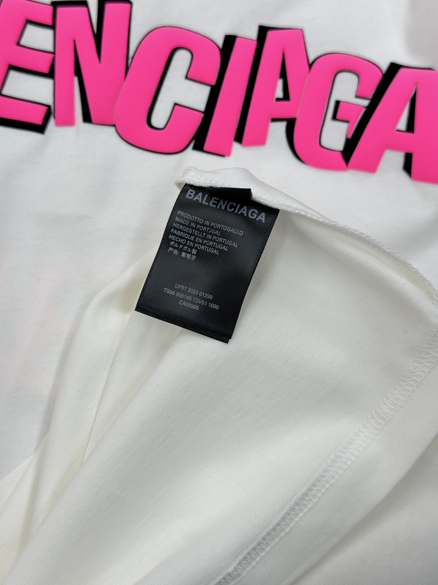 。🌾 BALENCIAG*巴黎世家新款潮牌T恤.男女同款推荐！230g纯棉面料，柔软舒适.透气吸汗.上身
