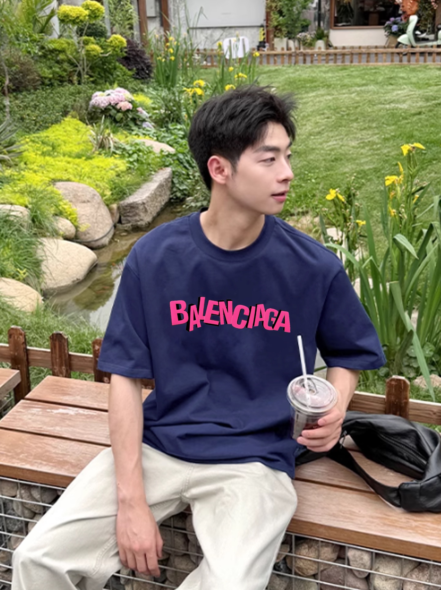 。🌾 BALENCIAG*巴黎世家新款潮牌T恤.男女同款推荐！230g纯棉面料，柔软舒适.透气吸汗.上身