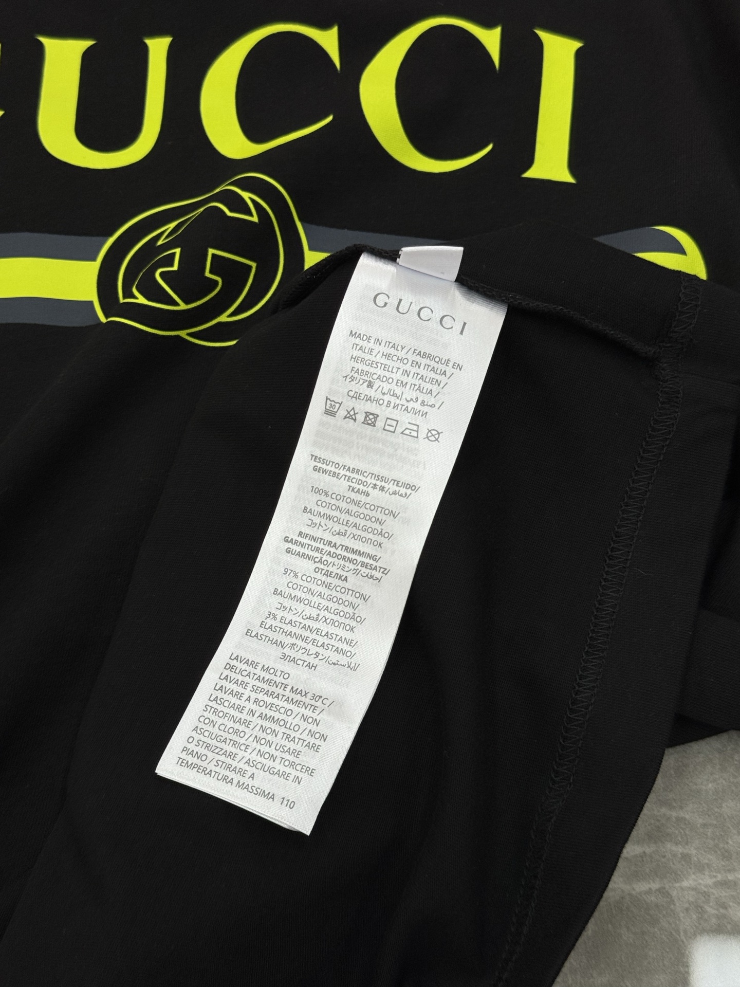 。🌾 GUCC*潮牌新款潮牌圆领T恤.男女同款～潮人必备！胸前定制品牌图形烫画工艺.经典GUCCI字母撞