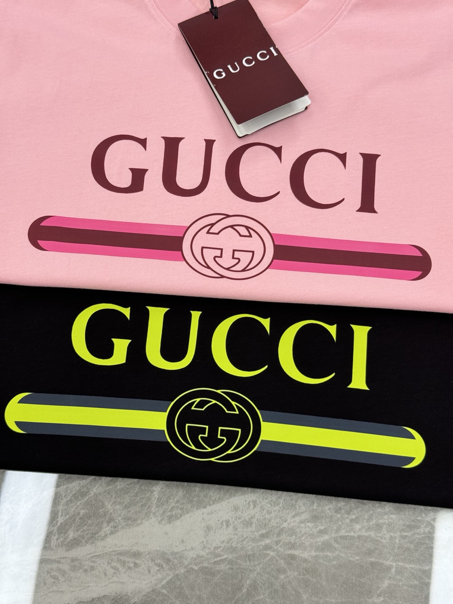 。🌾 GUCC*潮牌新款潮牌圆领T恤.男女同款～潮人必备！胸前定制品牌图形烫画工艺.经典GUCCI字母撞