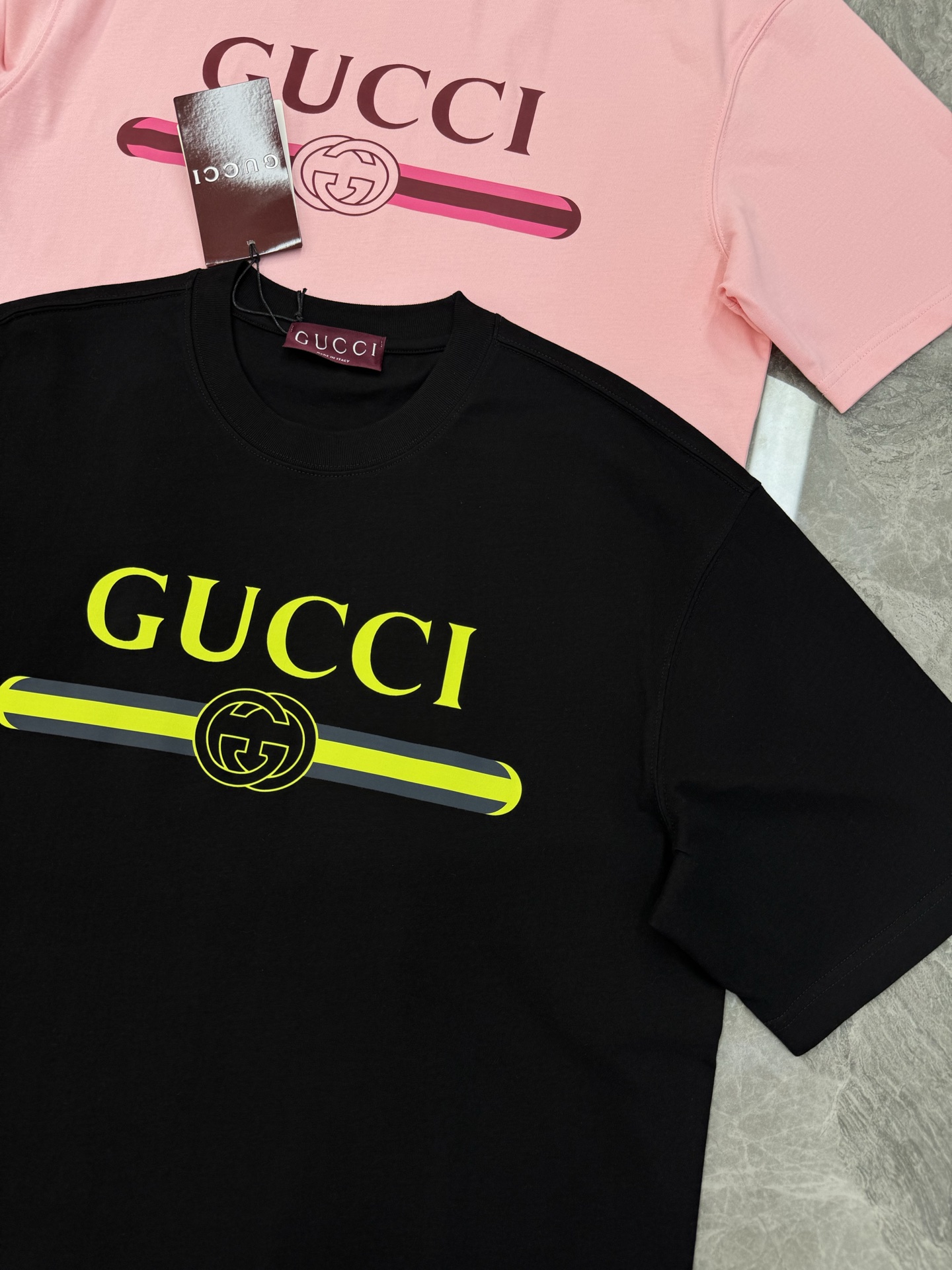 。🌾 GUCC*潮牌新款潮牌圆领T恤.男女同款～潮人必备！胸前定制品牌图形烫画工艺.经典GUCCI字母撞