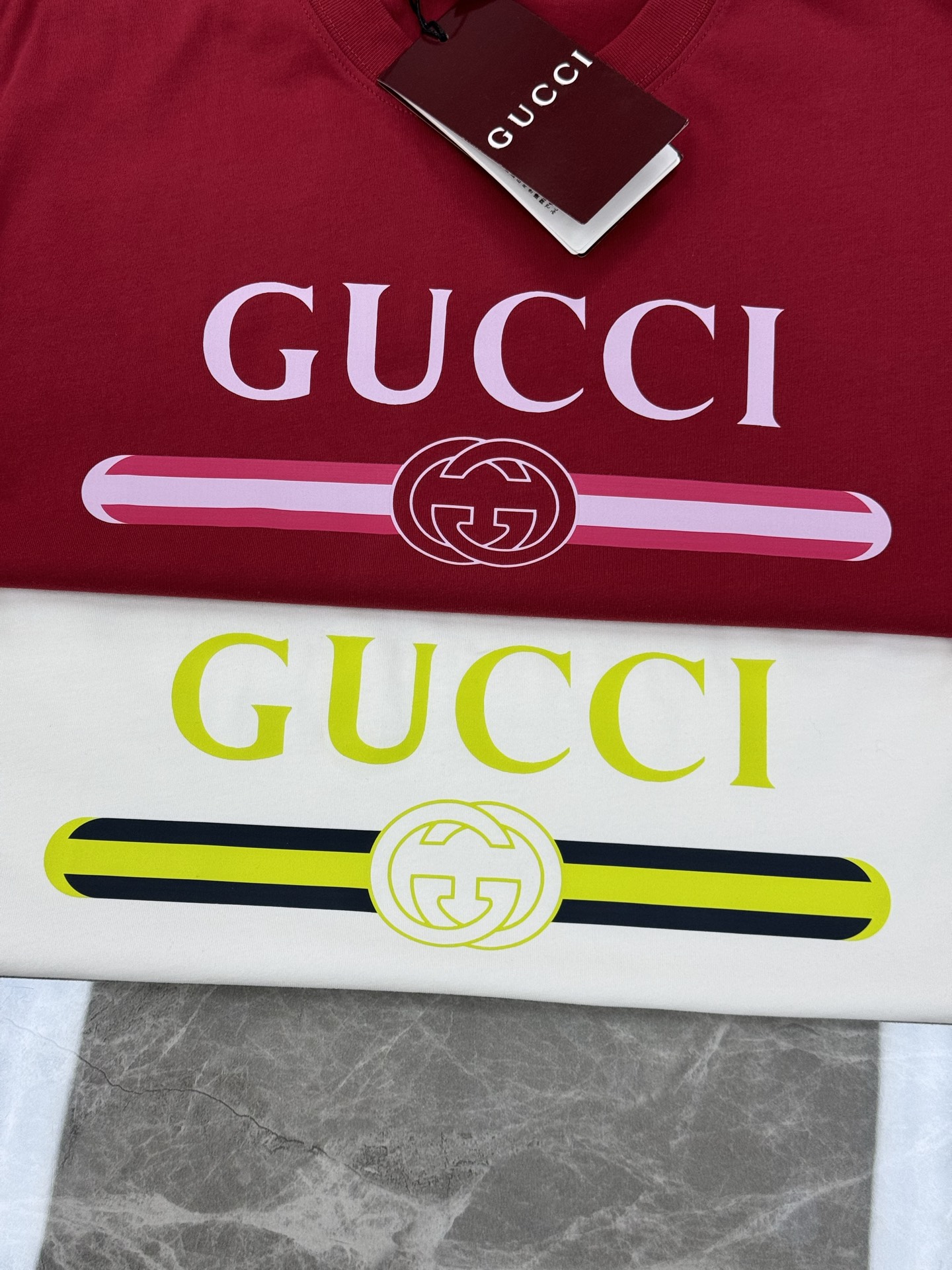 。🌾 GUCC*潮牌新款潮牌圆领T恤.男女同款～潮人必备！胸前定制品牌图形烫画工艺.经典GUCCI字母撞