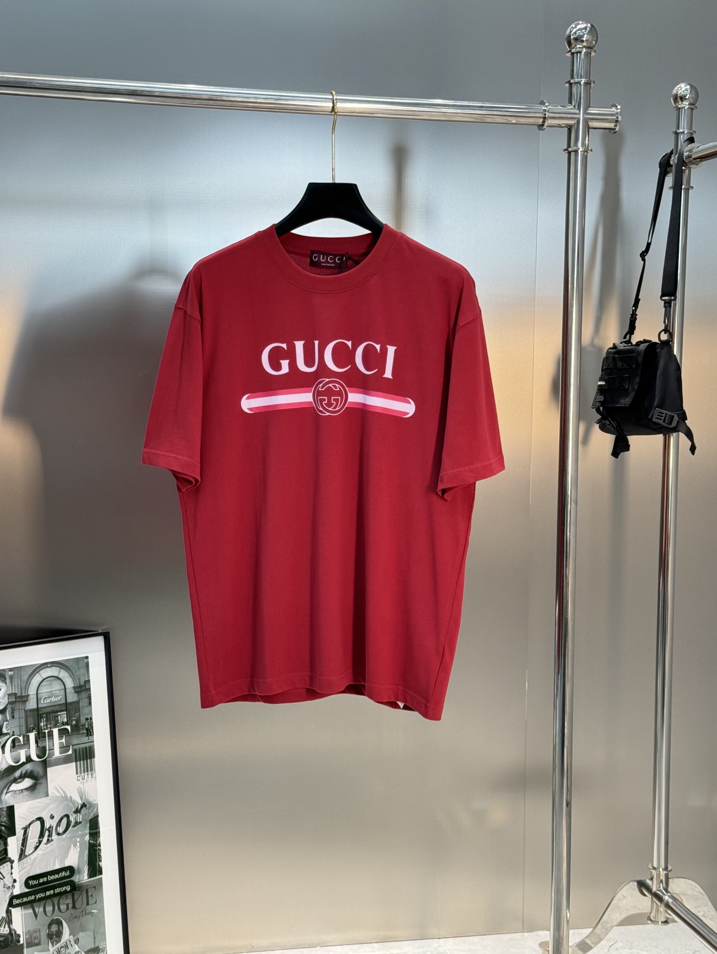 。🌾 GUCC*潮牌新款潮牌圆领T恤.男女同款～潮人必备！胸前定制品牌图形烫画工艺.经典GUCCI字母撞