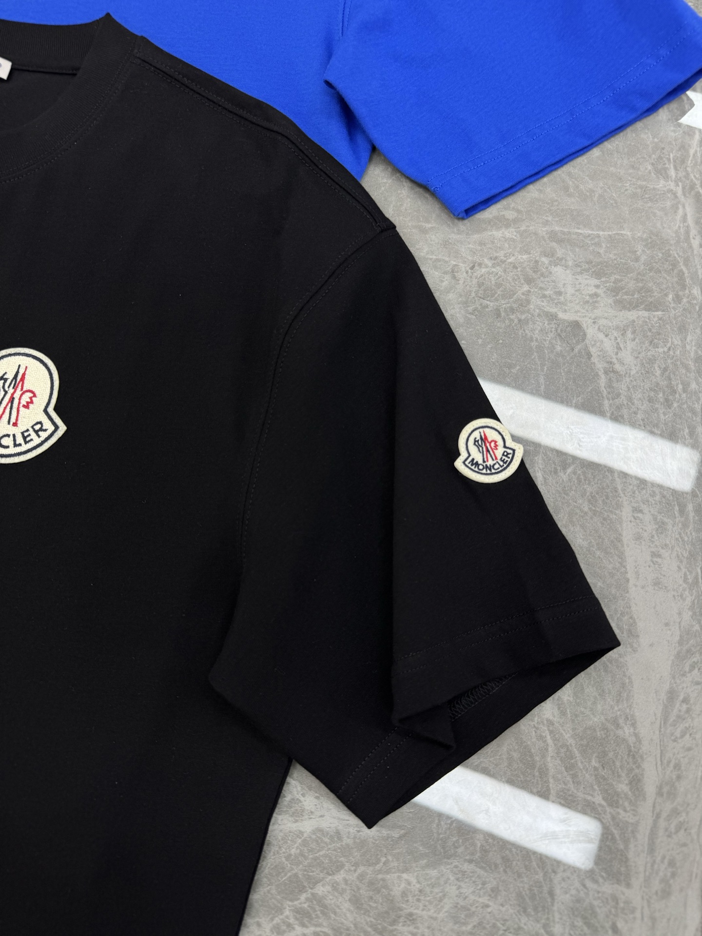 。🌾 Moncle*蒙口新款潮牌T恤.可搭配套装.男女同款❤️经典小帽子绣花设计.色彩丰富.不但减龄而且