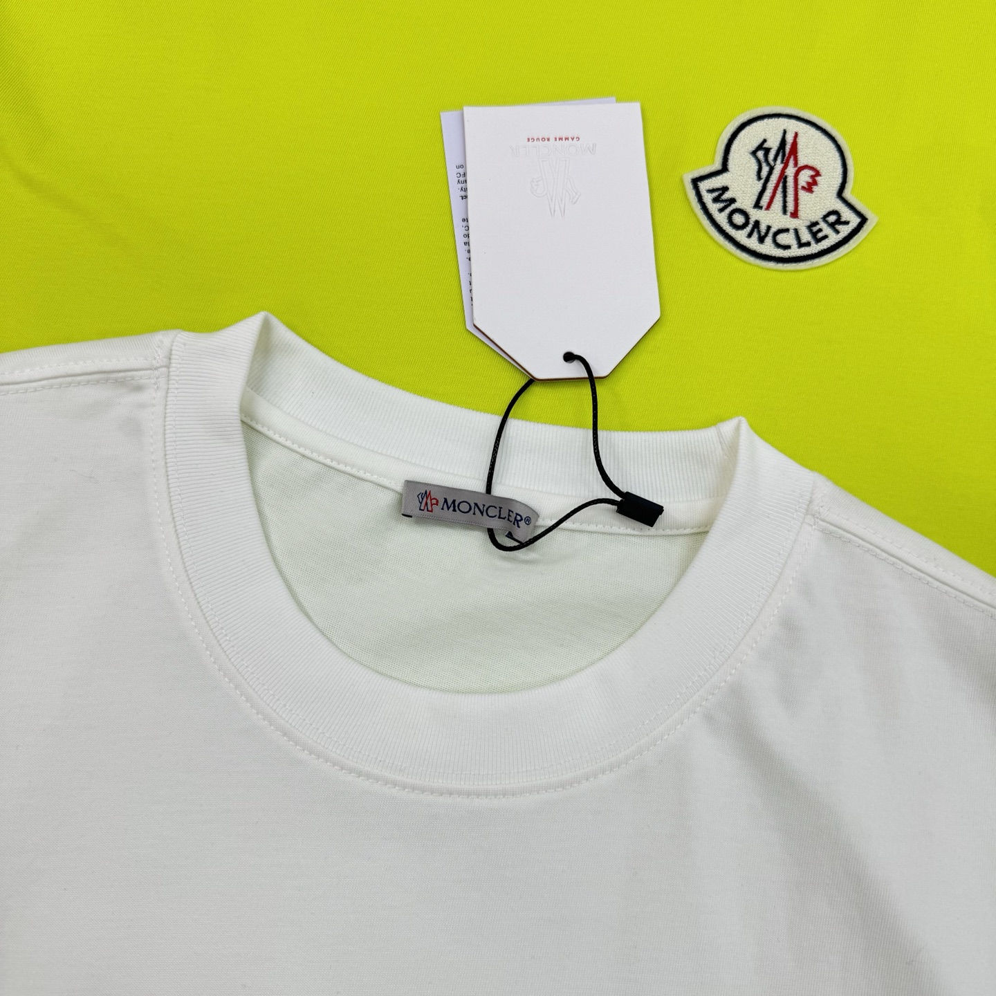 。🌾 Moncle*蒙口新款潮牌T恤.可搭配套装.男女同款❤️经典小帽子绣花设计.色彩丰富.不但减龄而且