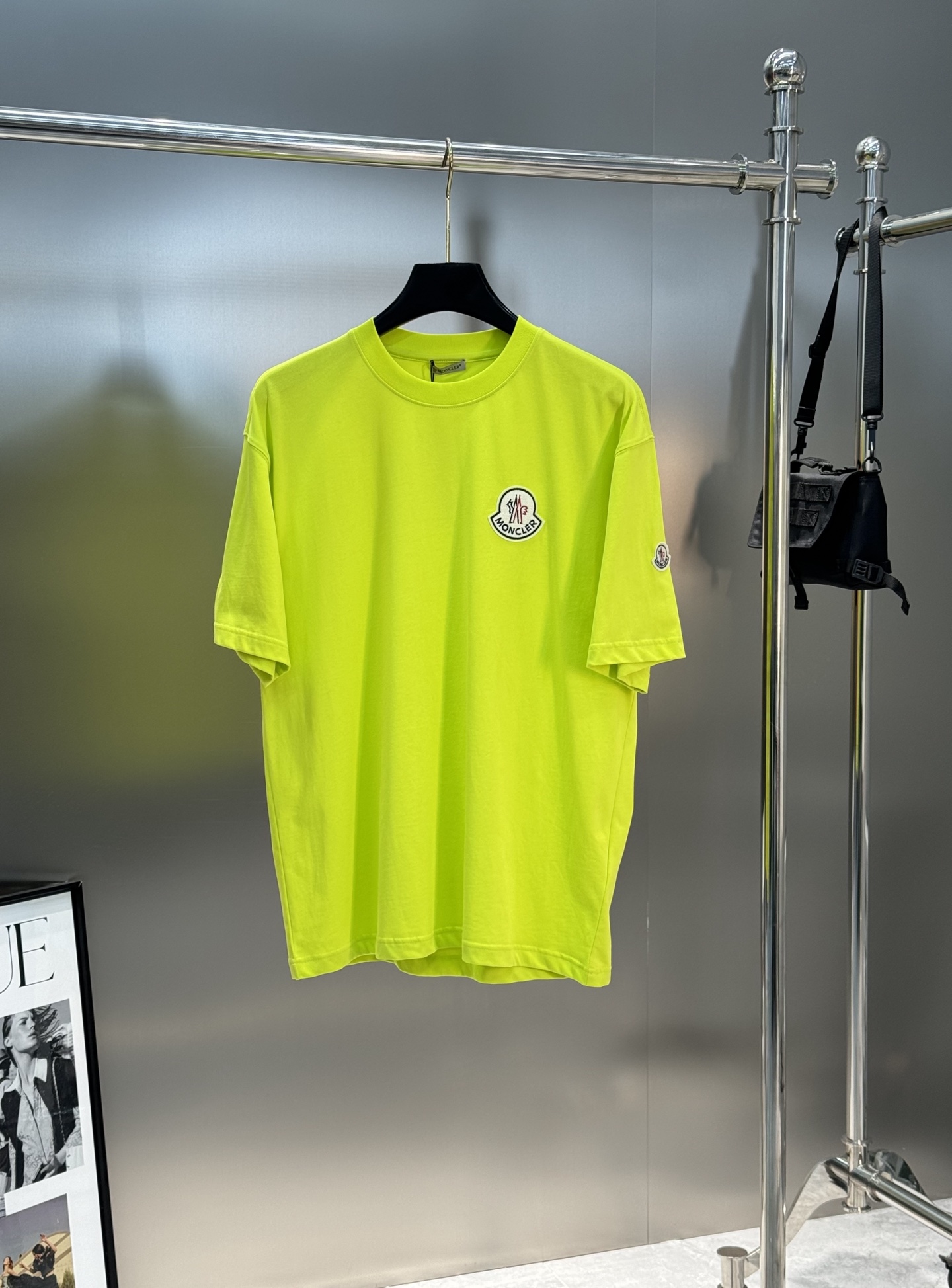 。🌾 Moncle*蒙口新款潮牌T恤.可搭配套装.男女同款❤️经典小帽子绣花设计.色彩丰富.不但减龄而且