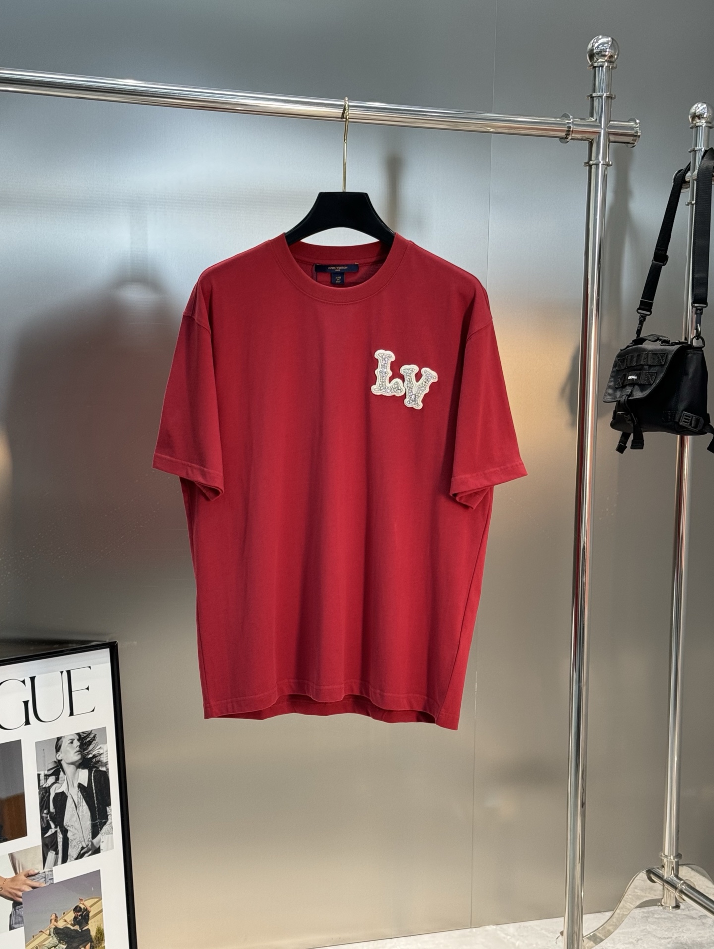 。🌾 驴牌*新款潮牌圆领T恤.可搭配套装.宽松版型.男女同款推荐！走秀款.简单基础又不失奢华的搭配组合.