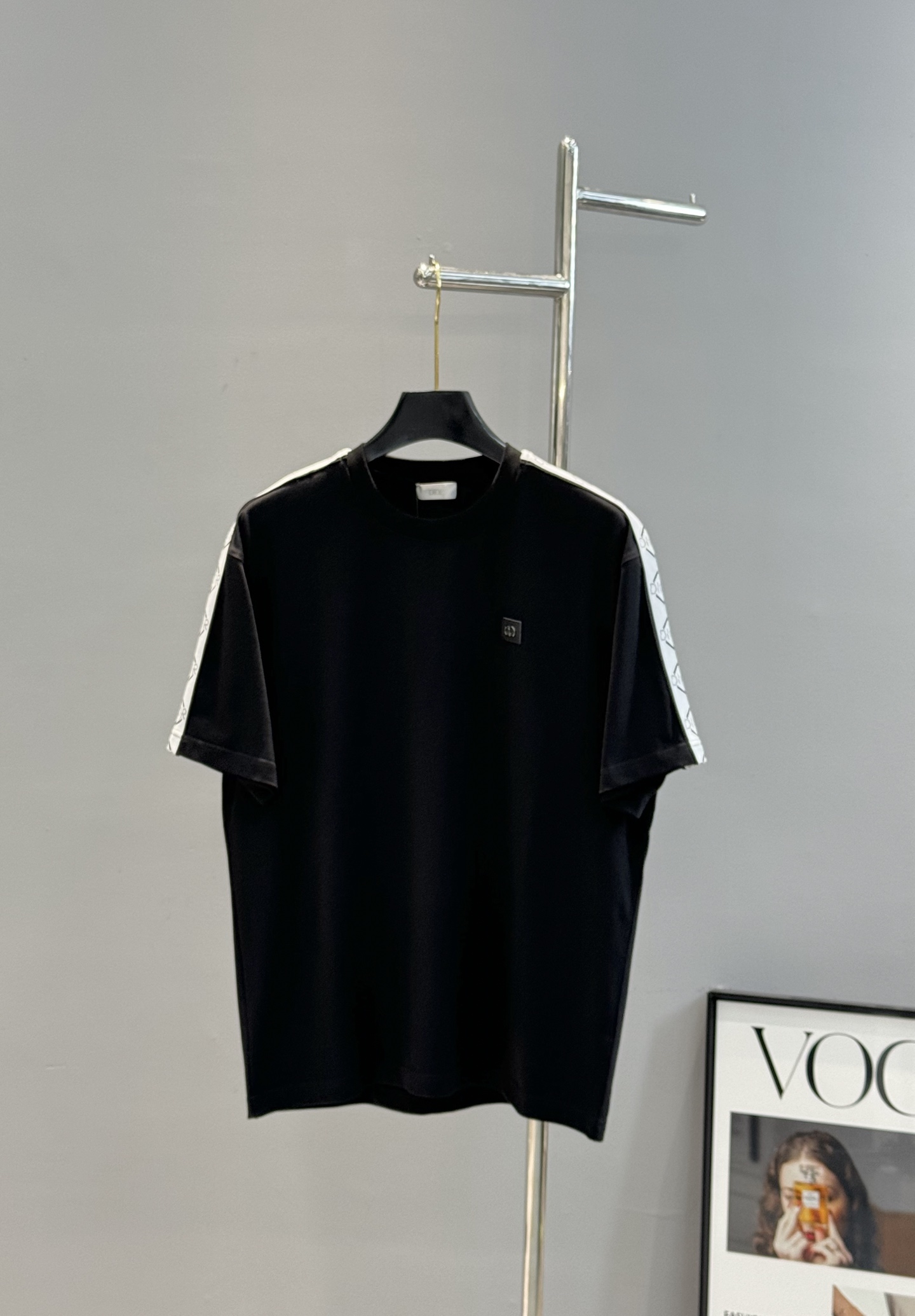 。🌾 Dio*r迪奥新款潮牌潮牌T恤.超高品”男女同款❤️休闲运动风格.经典大牌新推系列将条纹dior织