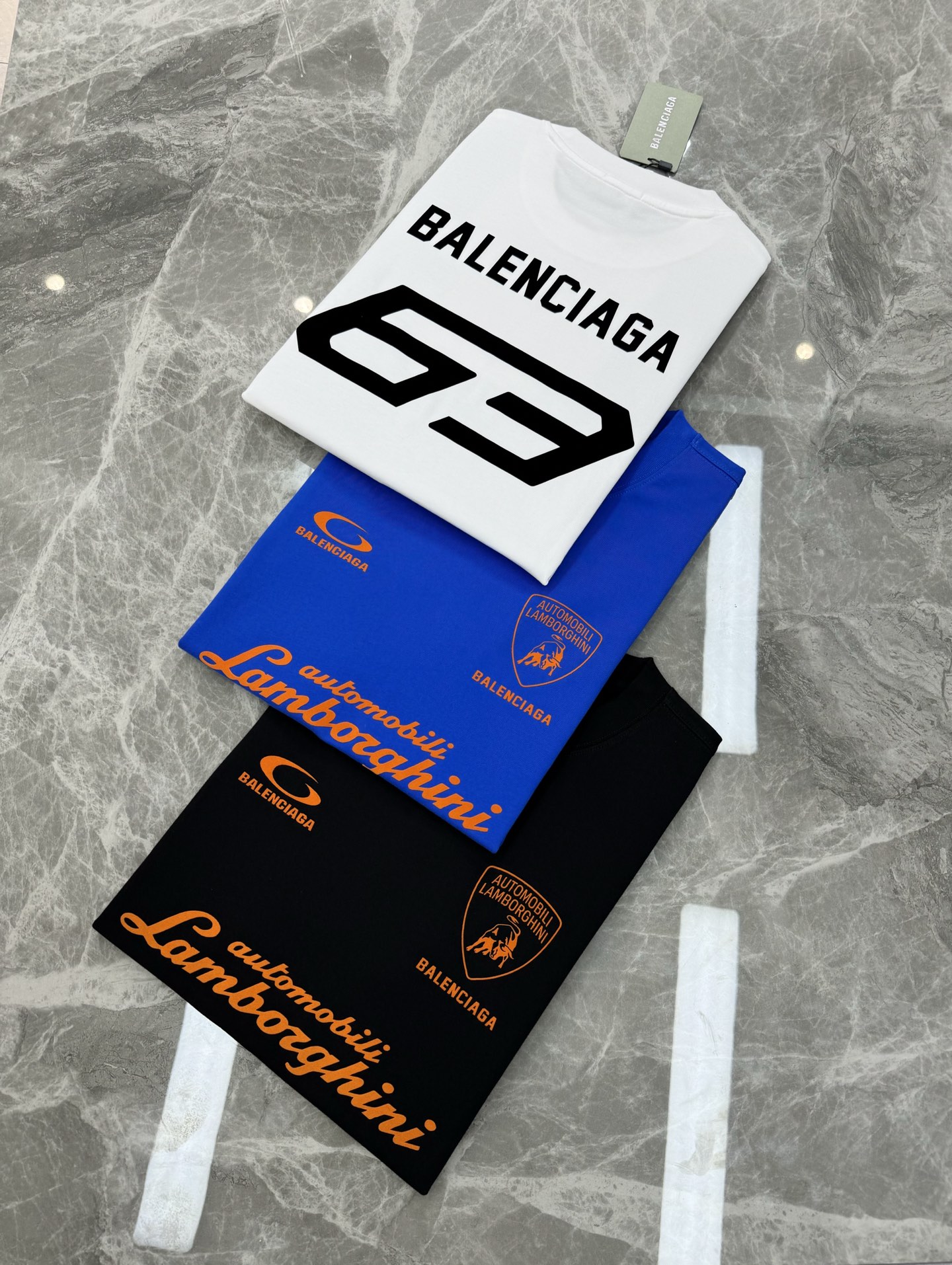 。🌾 Balenciag*巴黎世家新款潮牌T恤.联名款兰博基尼.男女同款❤️os版型真的很迷人.品牌图形