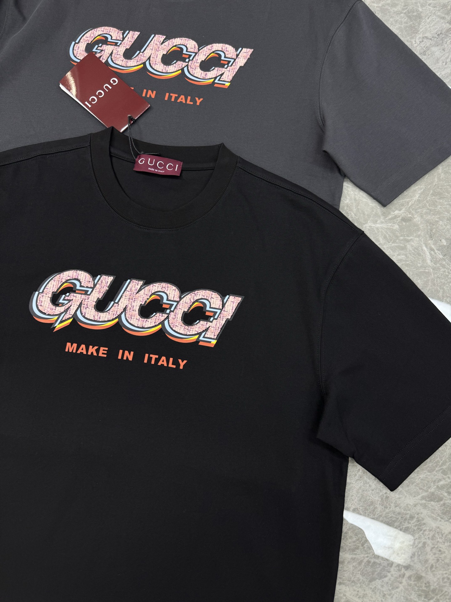 。🌾 GUCC*潮牌新款圆领T恤.男女同款❤️潮人必备！胸前定制品牌图形烫画工艺.双层工艺色彩层次分明.