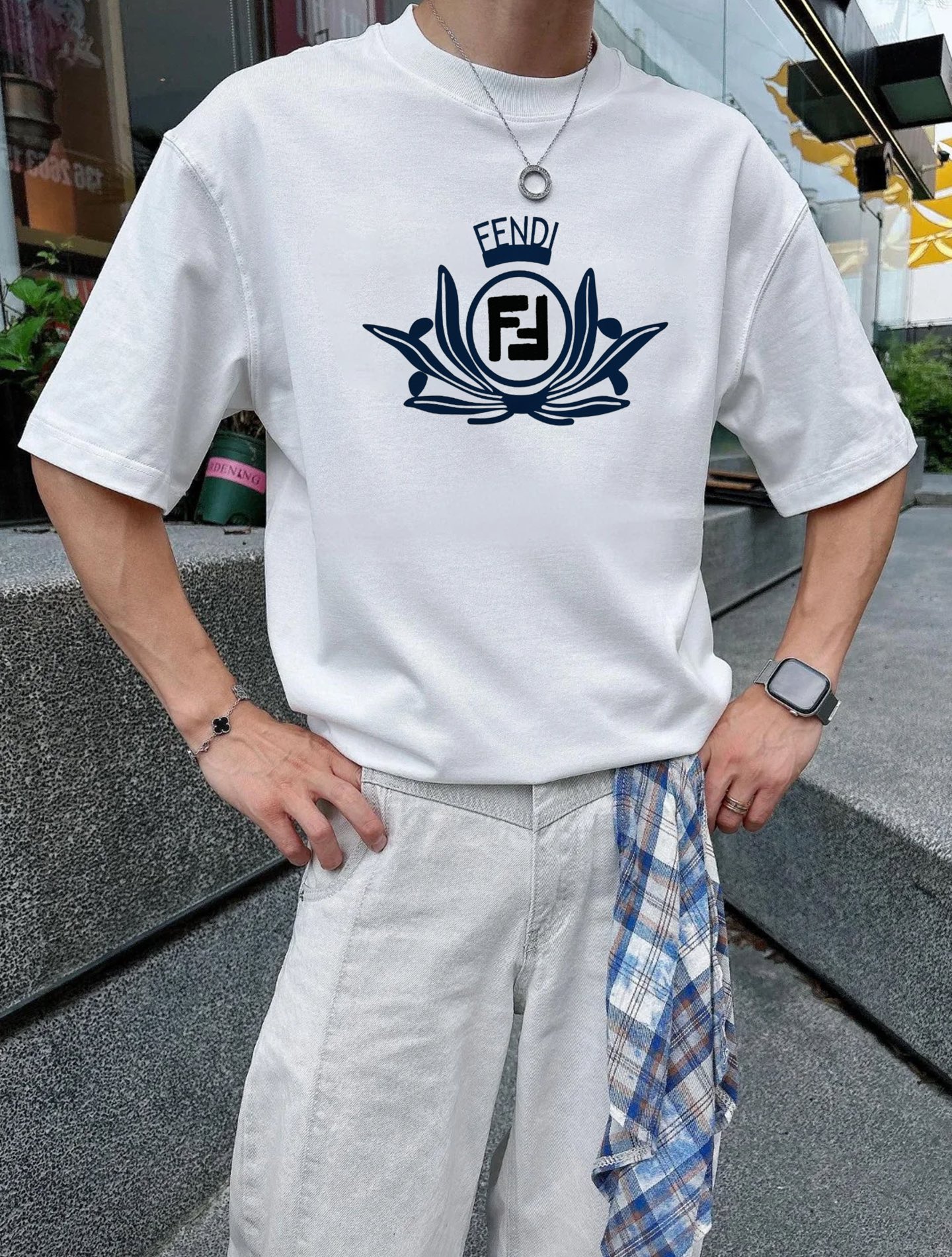 FENDI芬迪新款FD家族FF男女同款短袖T恤，男女同款百搭…标志性FD黄LOGO值得自留和送人的高端货
