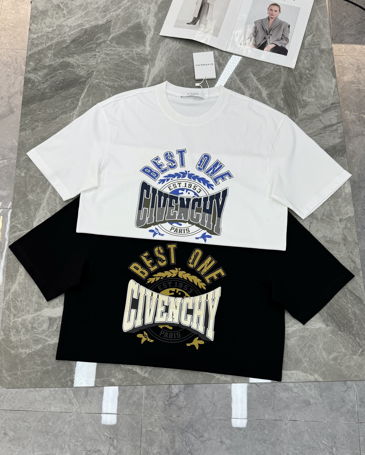 Givenchy Best One印花T恤❤️男女同款！纪梵希Best One系列印花T恤，纯色底色搭配