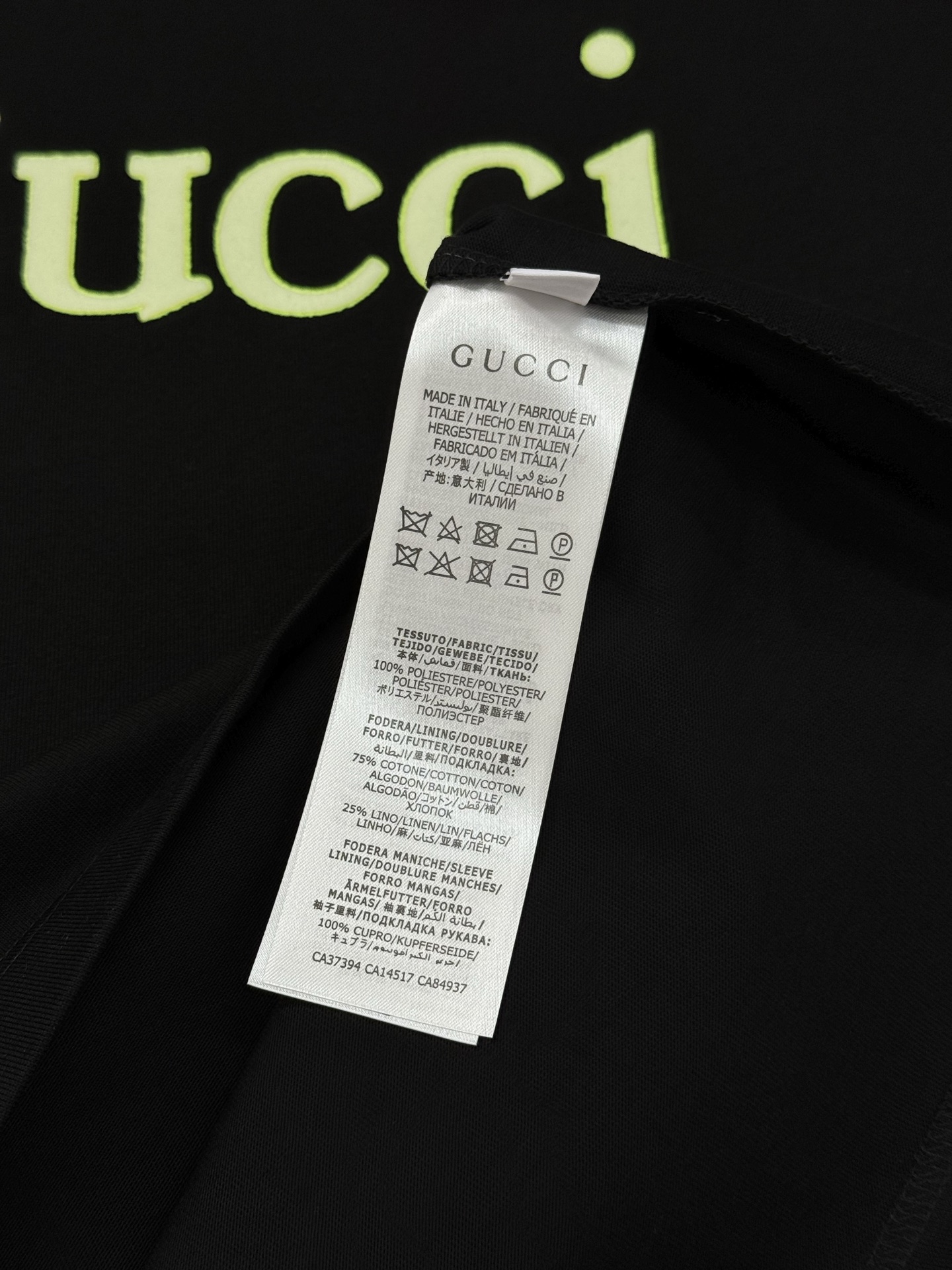 Gucci古奇新款潮牌T恤，男女同款❤️经典基础款，正面绿色 Gucci字样超有辨识度计。高品质280g