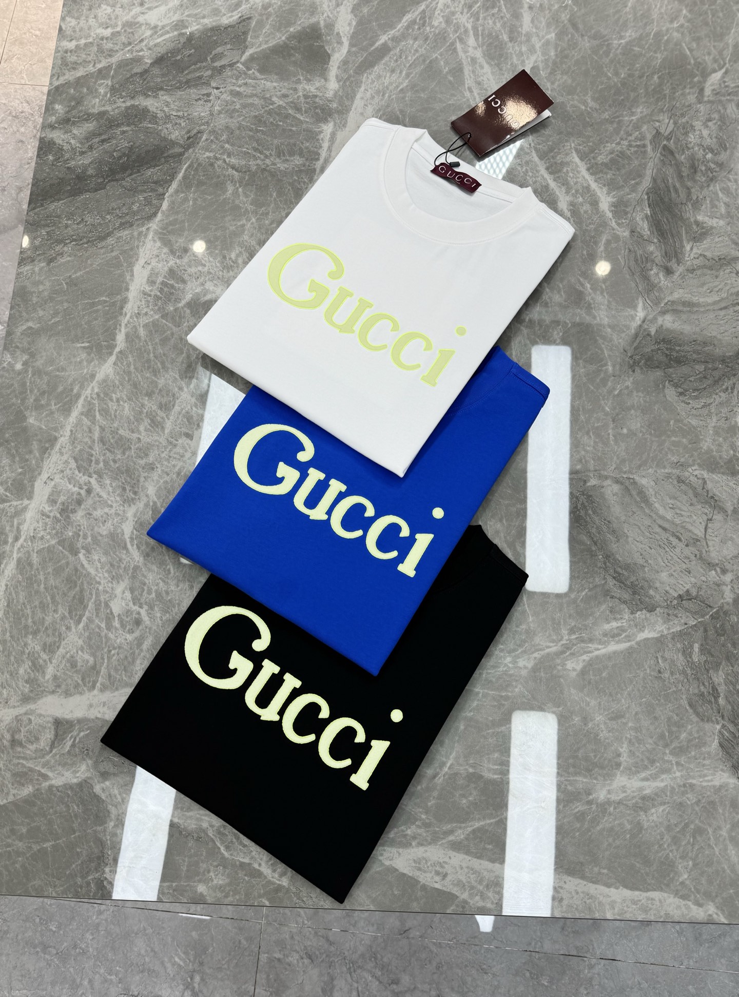 Gucci古奇新款潮牌T恤，男女同款❤️经典基础款，正面绿色 Gucci字样超有辨识度计。高品质280g