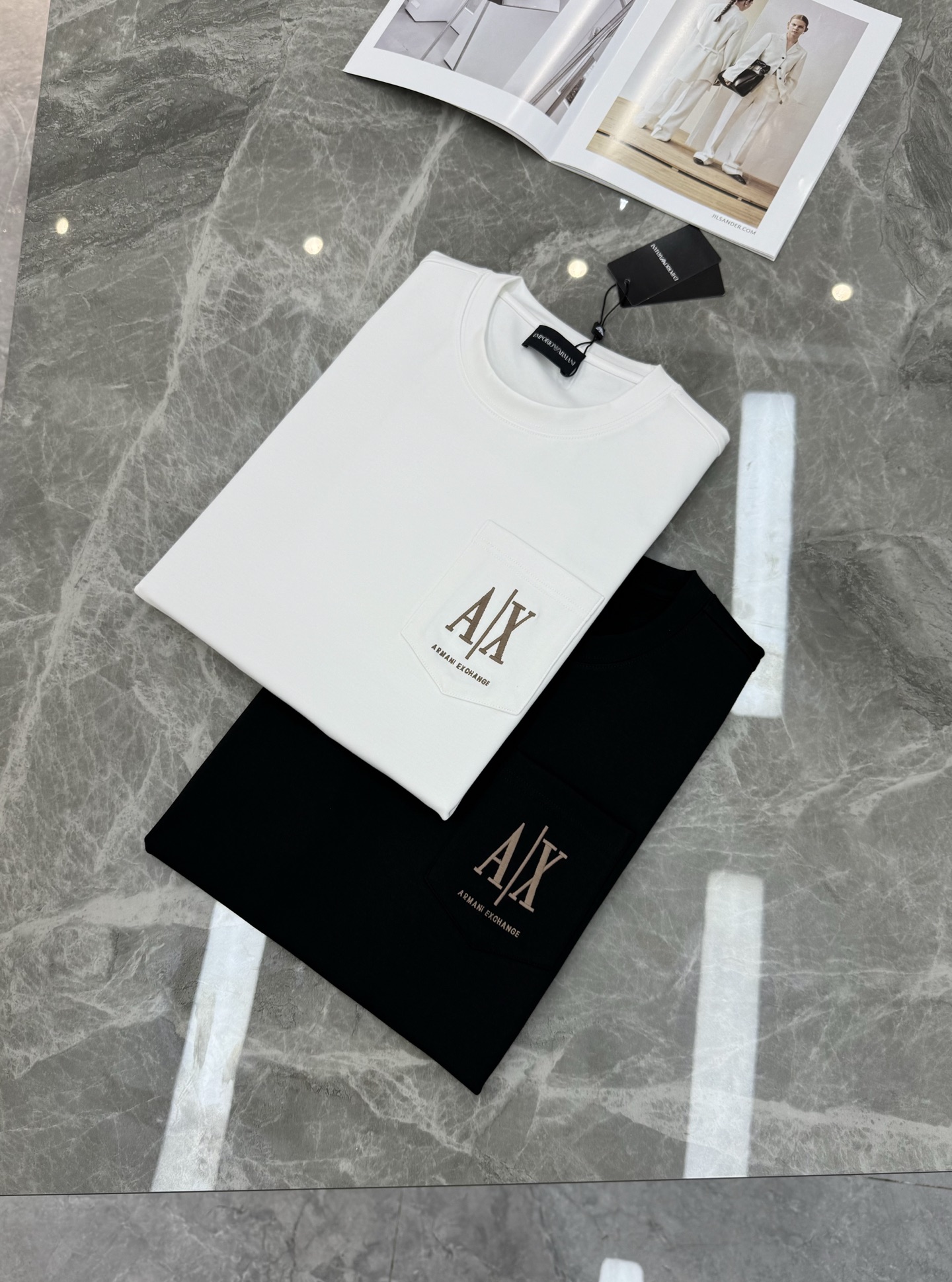 ARMAN*阿玛尼新品男士圆领短袖.莫代尔加厚款！搭载烫画Ax-LOGO.口袋设计.3D立体金色绣花.品