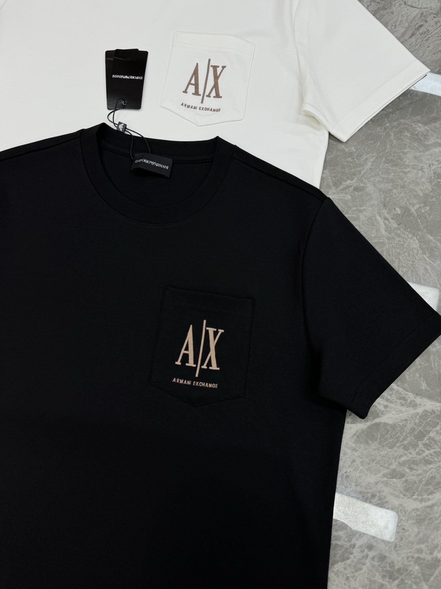 ARMAN*阿玛尼新品男士圆领短袖.莫代尔加厚款！搭载烫画Ax-LOGO.口袋设计.3D立体金色绣花.品