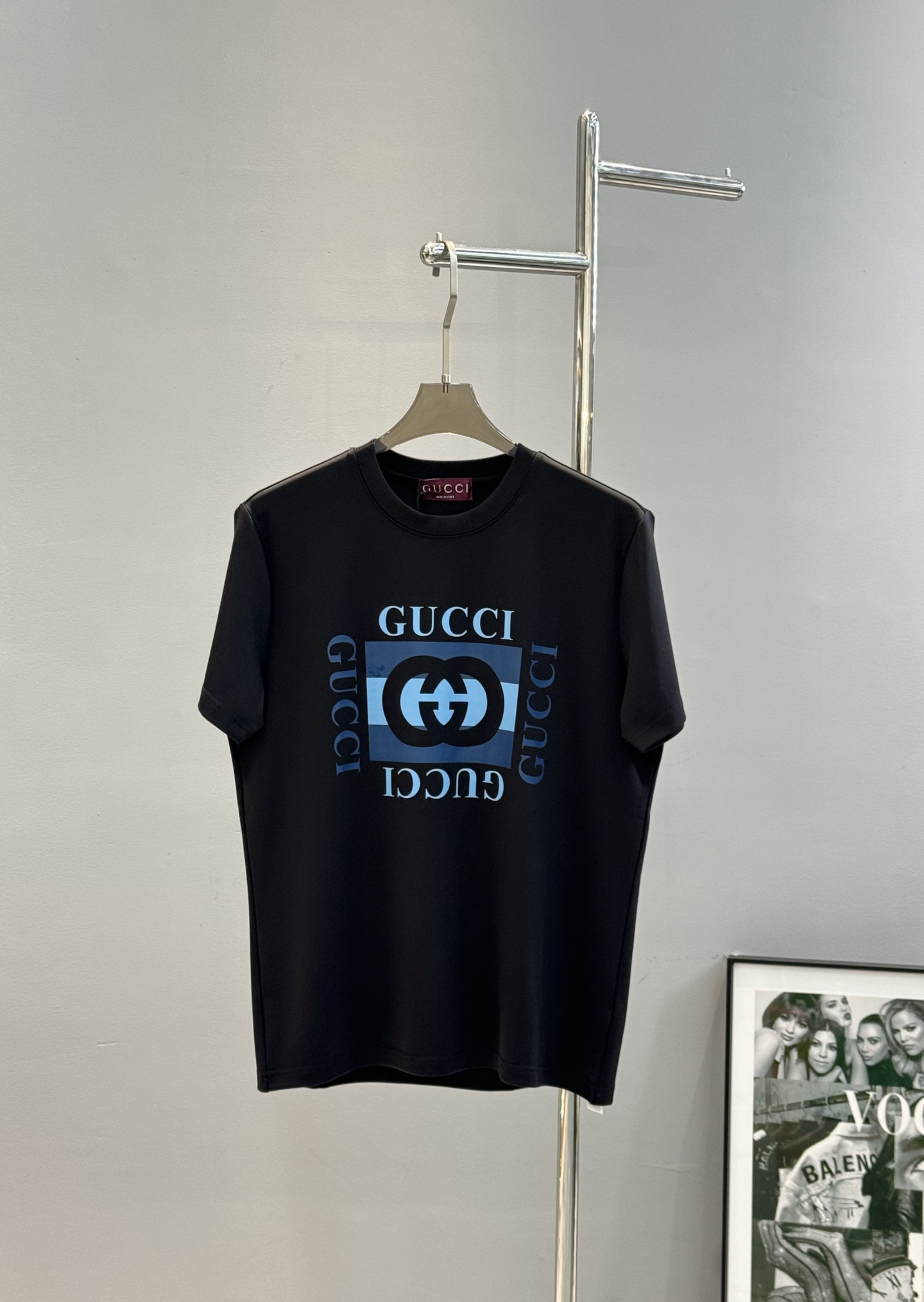 GUCC*古-齐新品莫代尔T恤.非常趣味的即视感！！！胸前经典多彩徽标费时费工，双层烫画工艺.每一件都是