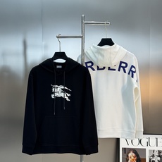 Burberry巴宝莉新款骑士连帽卫衣.宽松版型.这款卫衣选用380g天丝棉面料打造,呈现休闲版型。柔软 Burberry巴宝莉新款骑士连帽卫衣.宽松版型.这款卫衣选用380g天丝棉面料打造,呈现休闲版型。柔软
