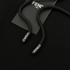 FENDI芬迪新款情侣连帽卫衣.外穿百搭单品,秋冬过渡完美衣衫!!!顶级380g天丝棉面料.版型立体精致 FENDI芬迪新款情侣连帽卫衣.外穿百搭单品,秋冬过渡完美衣衫!!!顶级380g天丝棉面料.版型立体精致