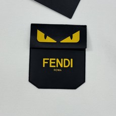 FENDI芬迪新款情侣连帽卫衣.外穿百搭单品,秋冬过渡完美衣衫!!!顶级380g天丝棉面料.版型立体精致 FENDI芬迪新款情侣连帽卫衣.外穿百搭单品,秋冬过渡完美衣衫!!!顶级380g天丝棉面料.版型立体精致