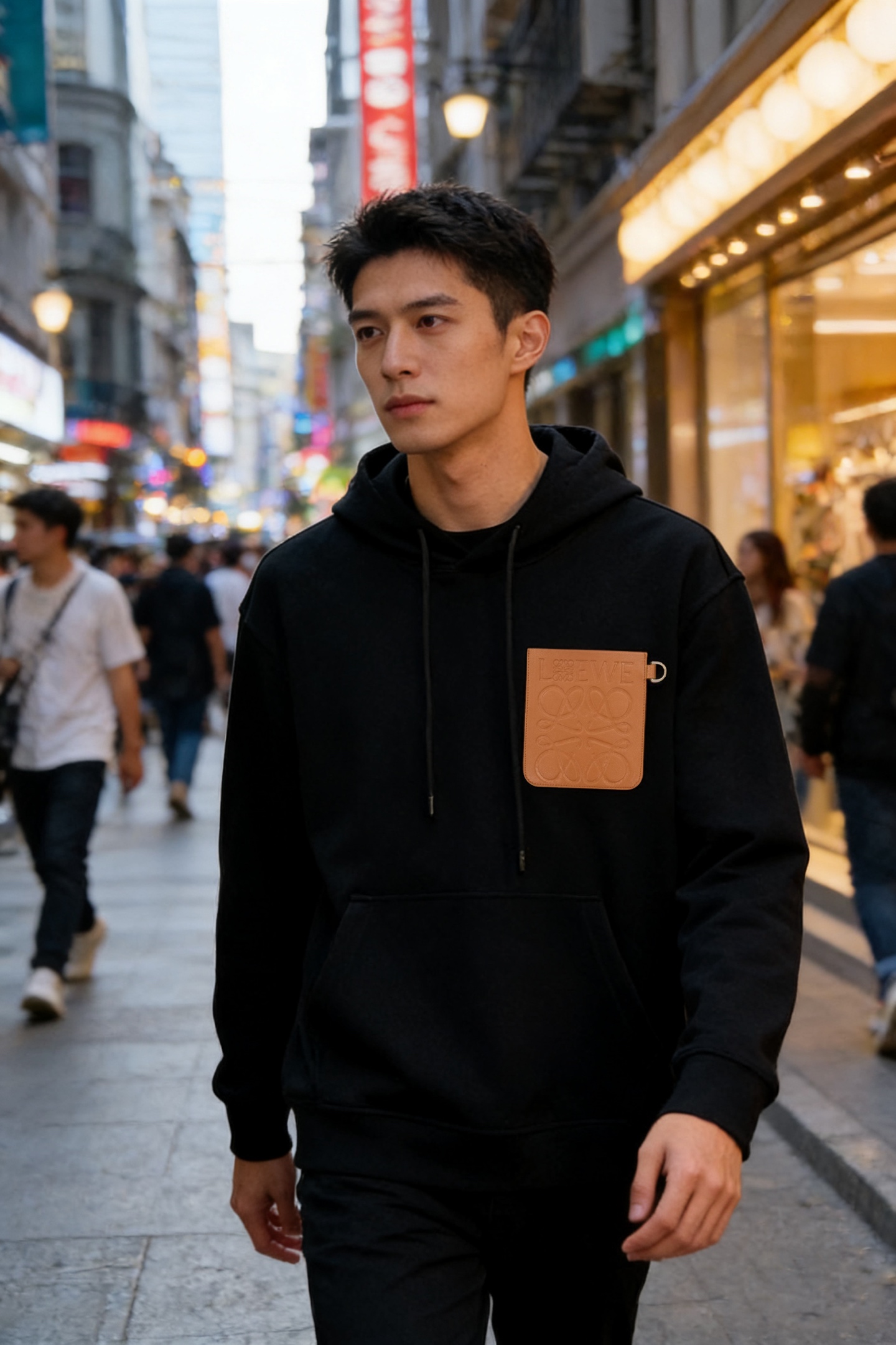 Loewe新品.皮标连帽卫衣！380g天丝面料触感柔软舒适.挺阔有.搭配胸前Loewe Logo皮标，低