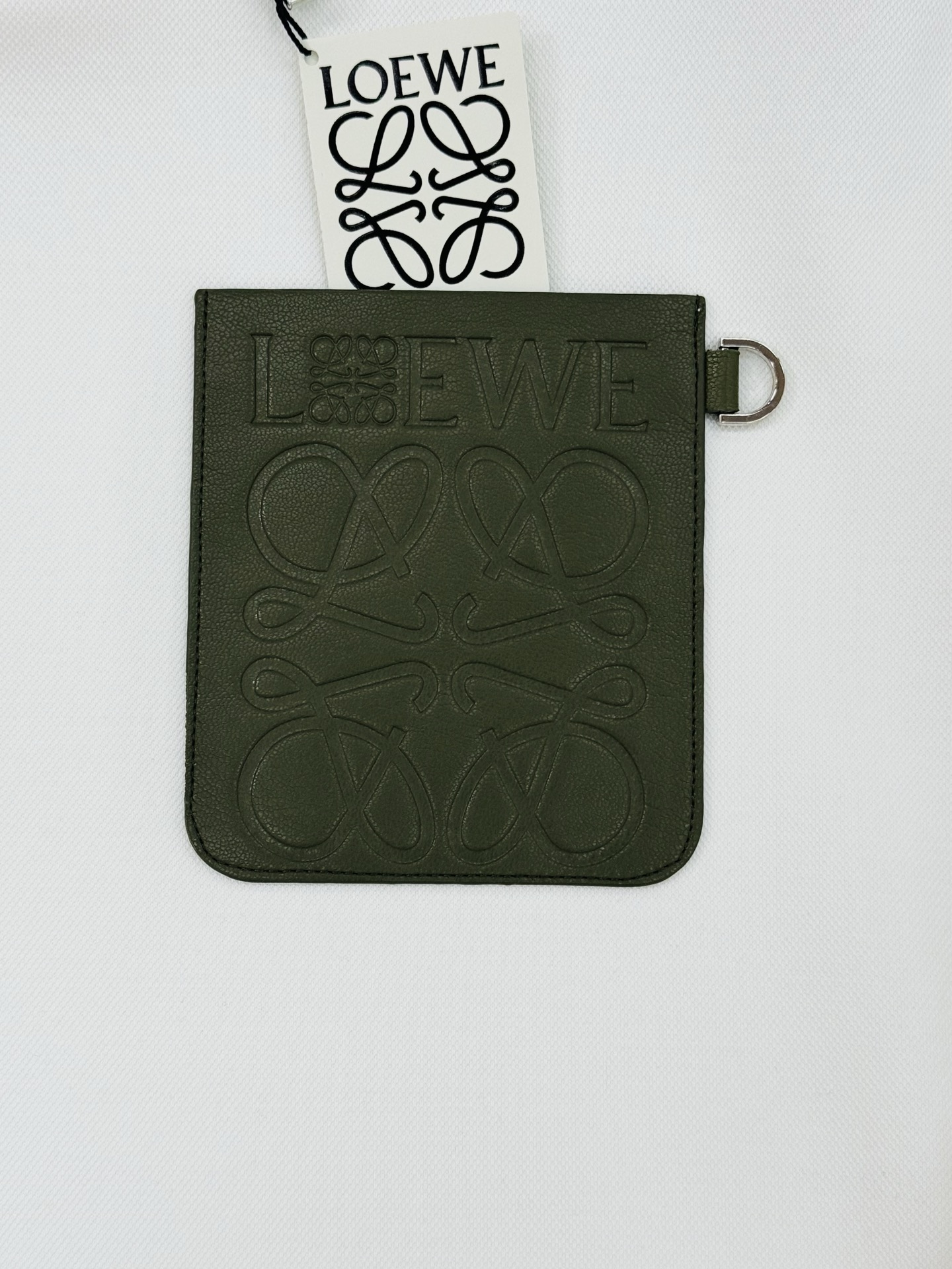 Loewe新品.皮标连帽卫衣！380g天丝面料触感柔软舒适.挺阔有.搭配胸前Loewe Logo皮标，低