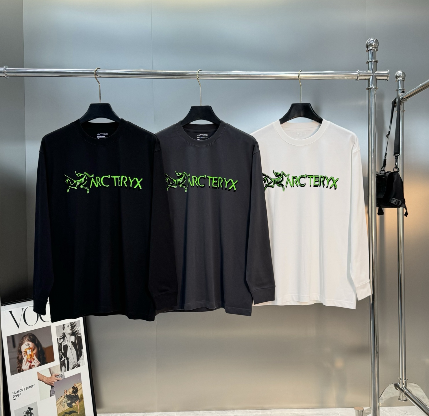 Arc'teryx始祖*鸟新款长袖T恤.高克重原单推荐.男女同款！小红书爆款推荐.胸前品牌字母图形撞色搭