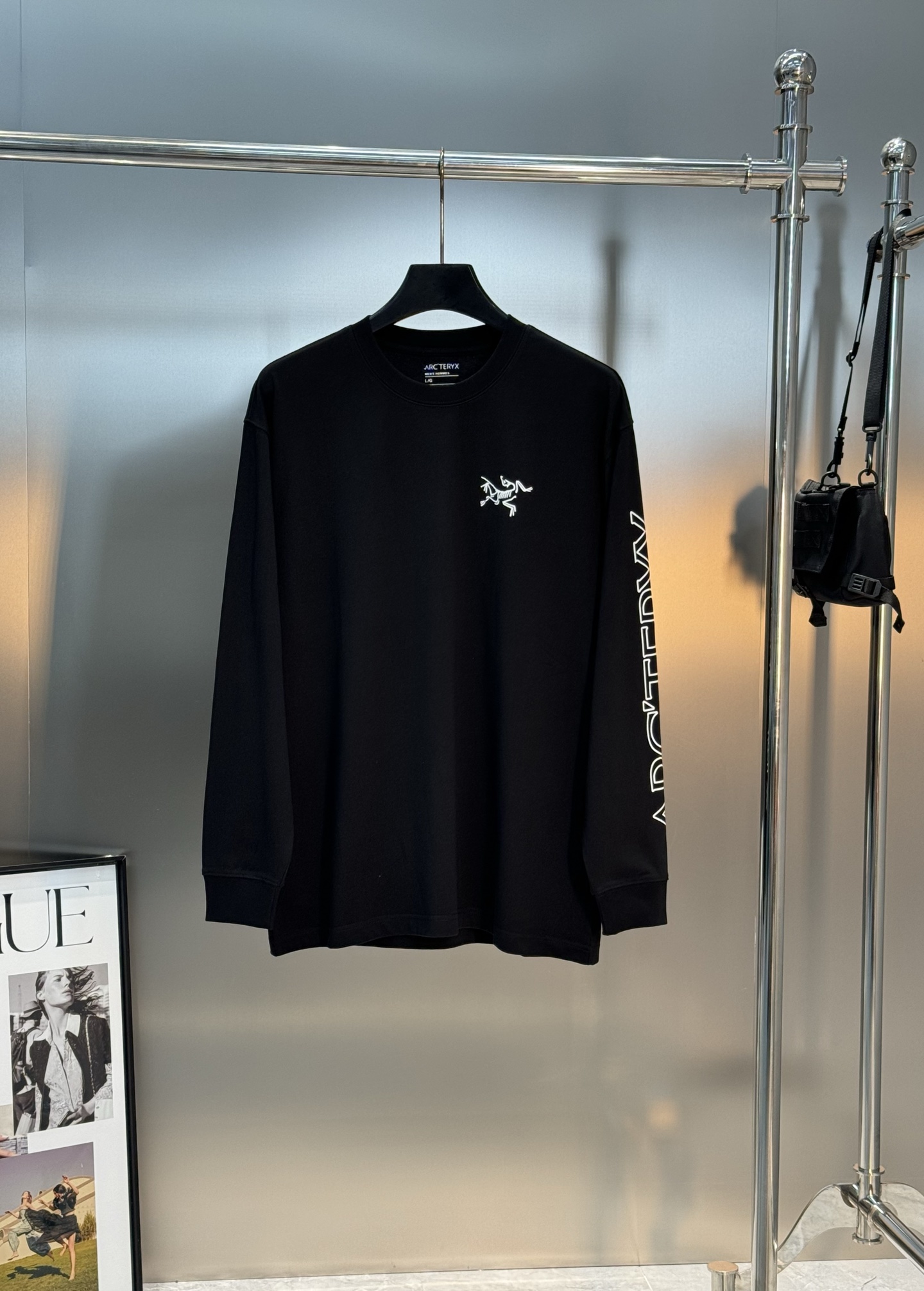 ARC'TERY*始祖-鸟新款长袖T恤.纯色系推荐！经典标识.字母排列简单高级.时尚律动感满满～质感极好