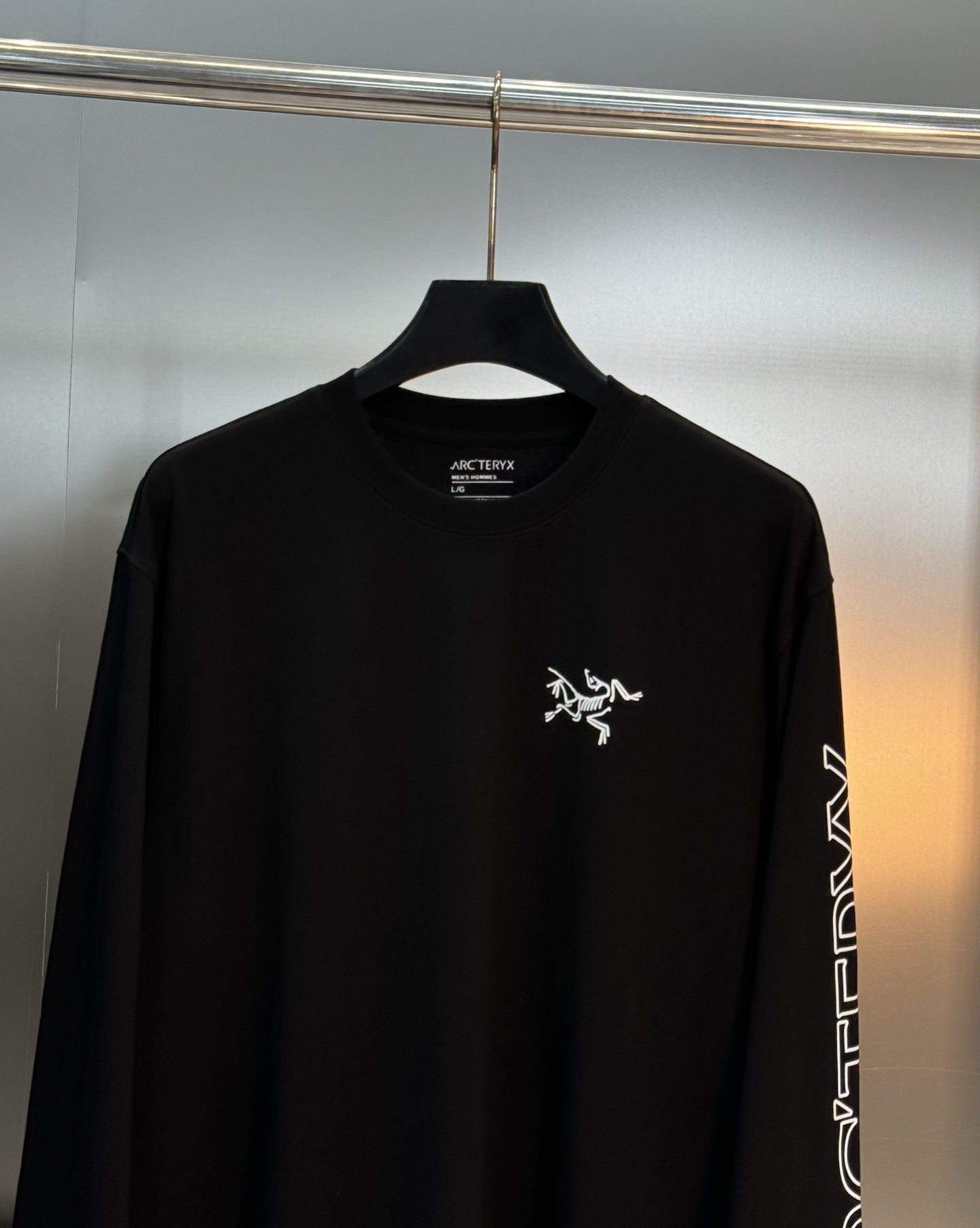 ARC'TERY*始祖-鸟新款长袖T恤.纯色系推荐！经典标识.字母排列简单高级.时尚律动感满满～质感极好