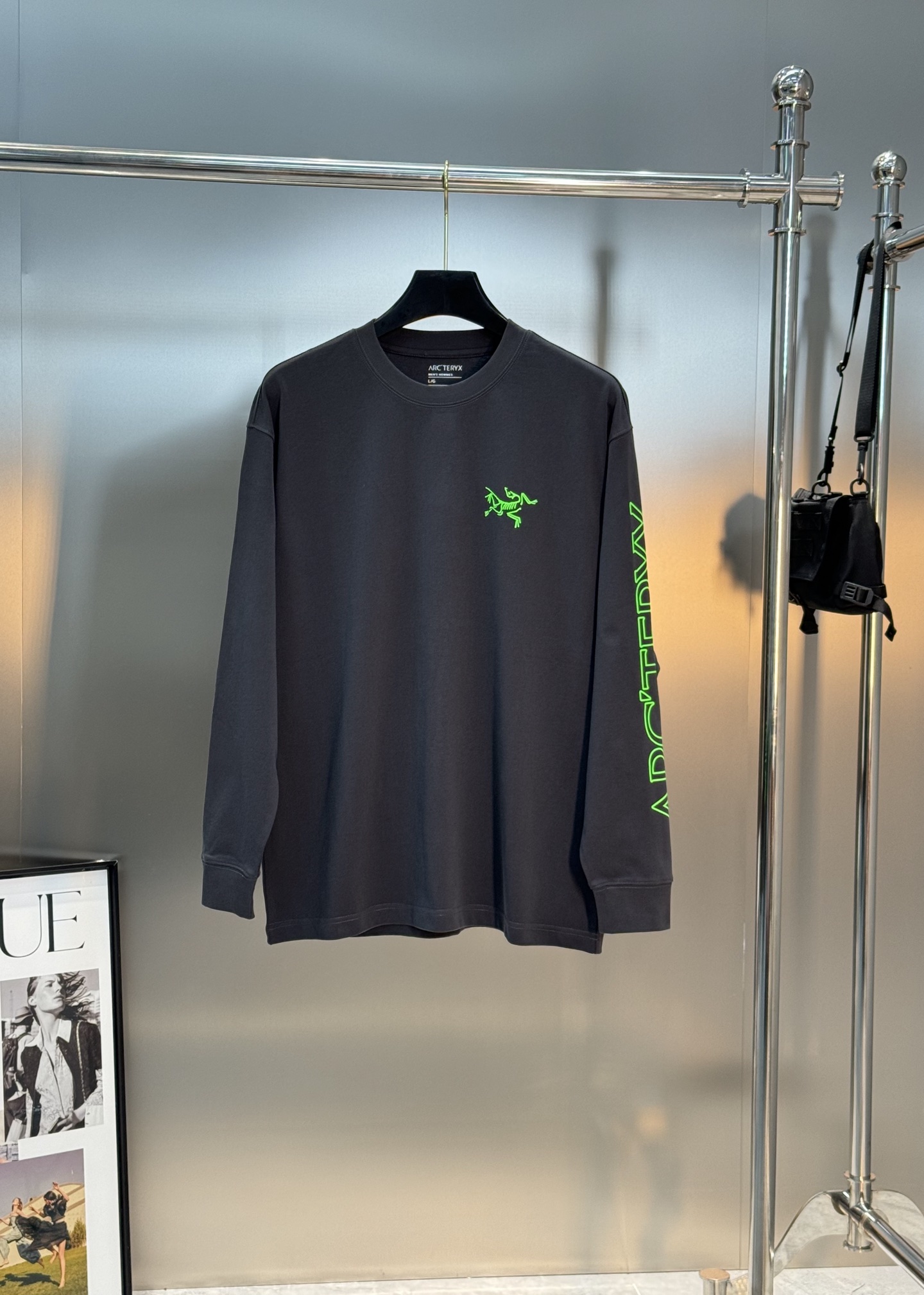 ARC'TERY*始祖-鸟新款长袖T恤.纯色系推荐！经典标识.字母排列简单高级.时尚律动感满满～质感极好