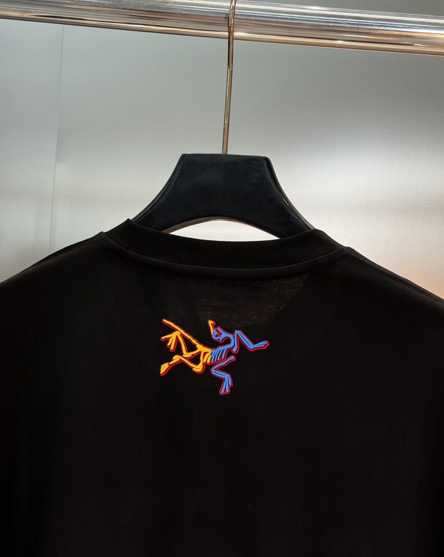 ARCTERY*始祖*鸟🐦新款宽松版型长袖T恤.男女同款～小红书推荐！胸前品牌字母图形多色彩叠加工艺.后