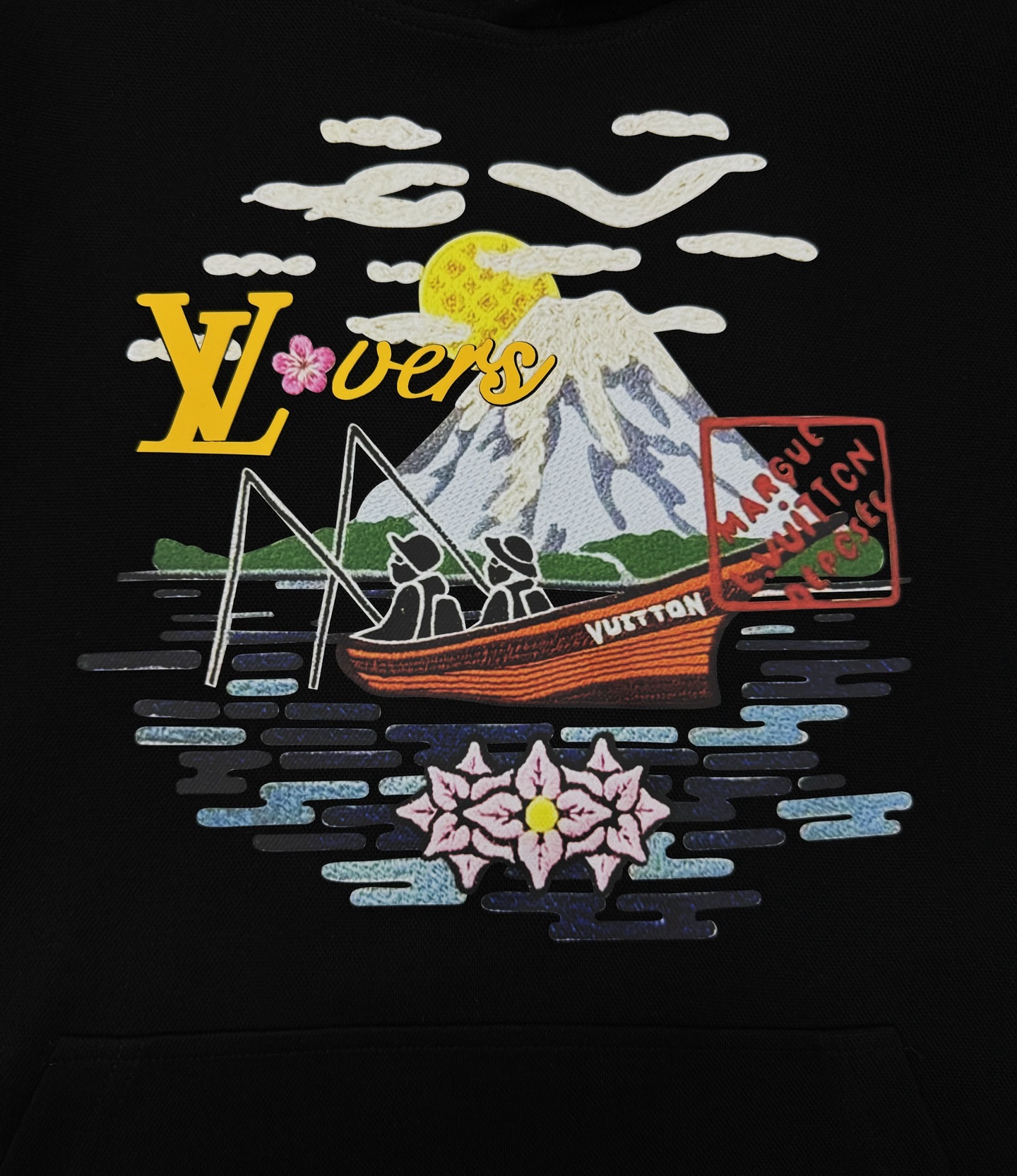 驴牌新款连帽卫衣，男女同款！采用380g天丝棉质面料，柔软舒适，日常穿着超友好!正面彩色立体印花+经典L