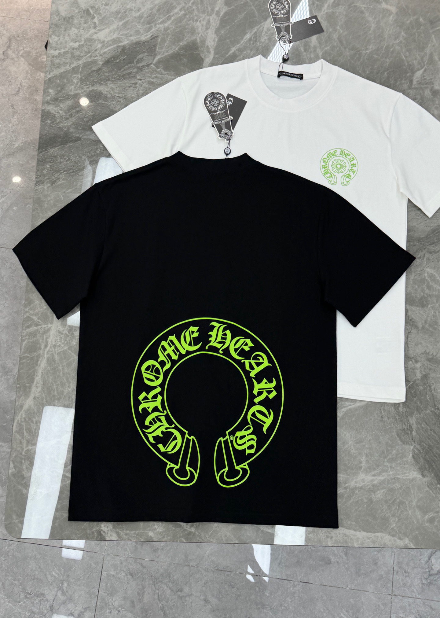 Chrome Hearts克罗心新品马蹄铁印花短袖.男女同款.黑色+白色两色可选，双面马蹄铁Logo超有