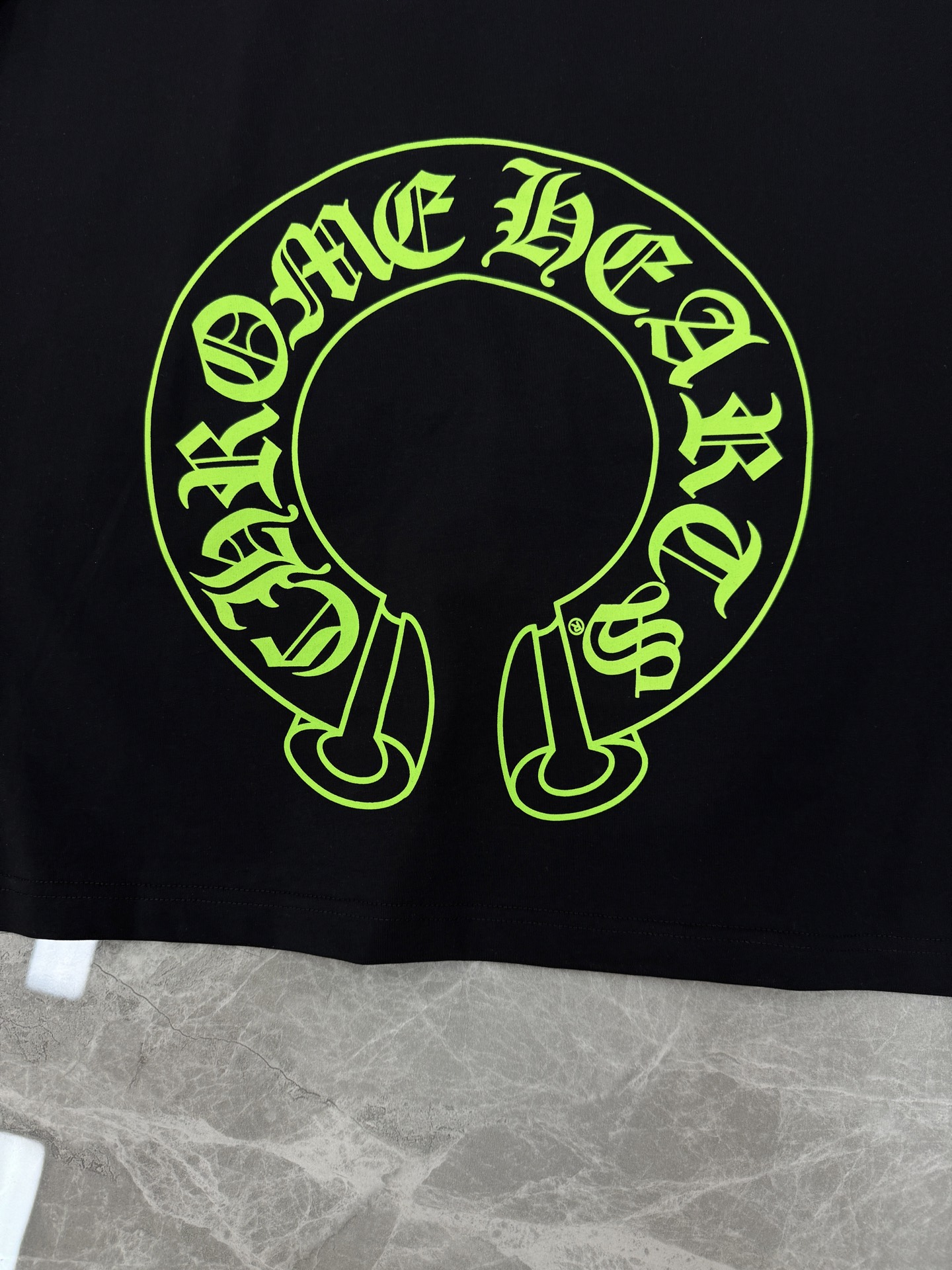 Chrome Hearts克罗心新品马蹄铁印花短袖.男女同款.黑色+白色两色可选，双面马蹄铁Logo超有