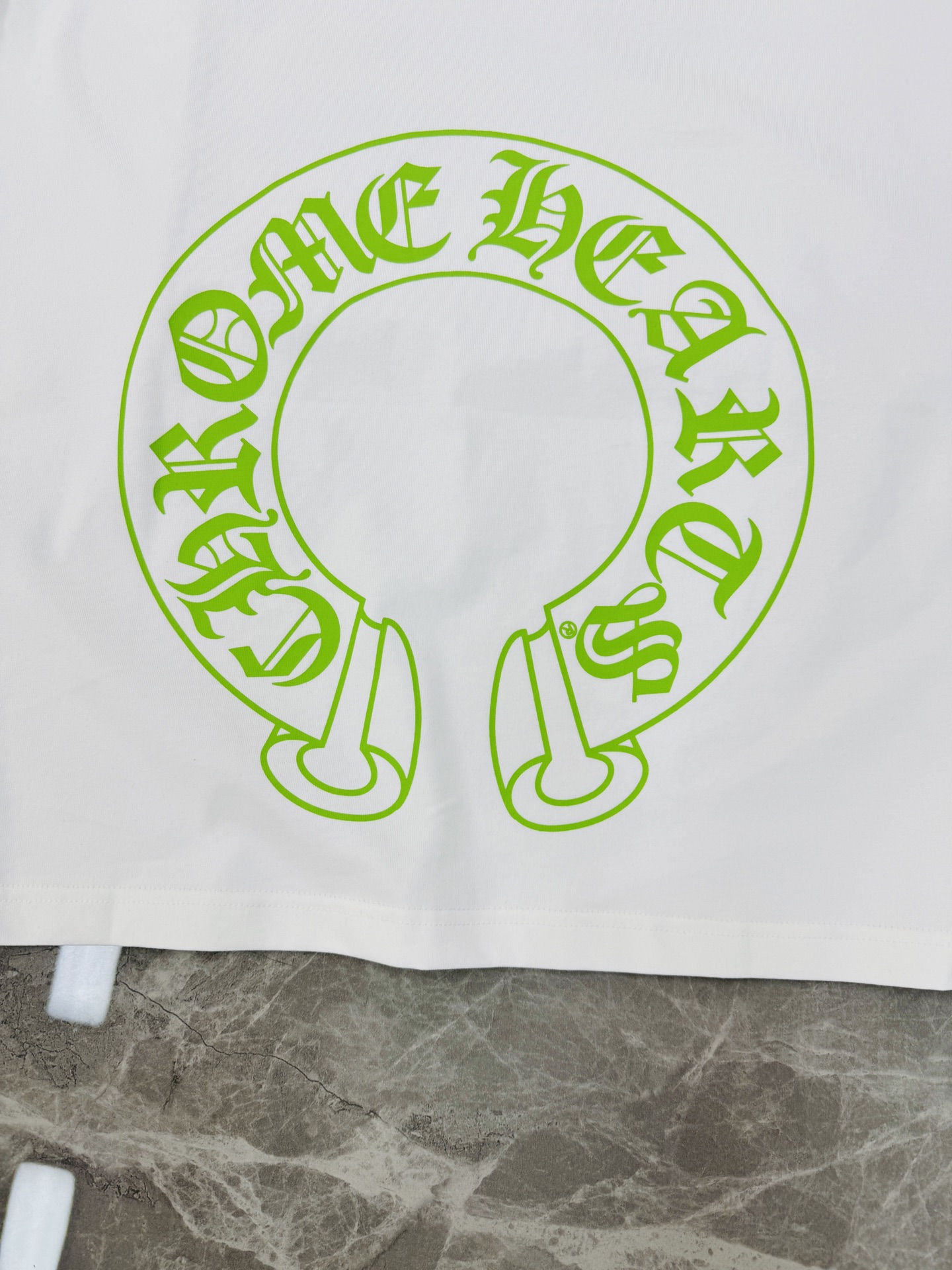 Chrome Hearts克罗心新品马蹄铁印花短袖.男女同款.黑色+白色两色可选，双面马蹄铁Logo超有