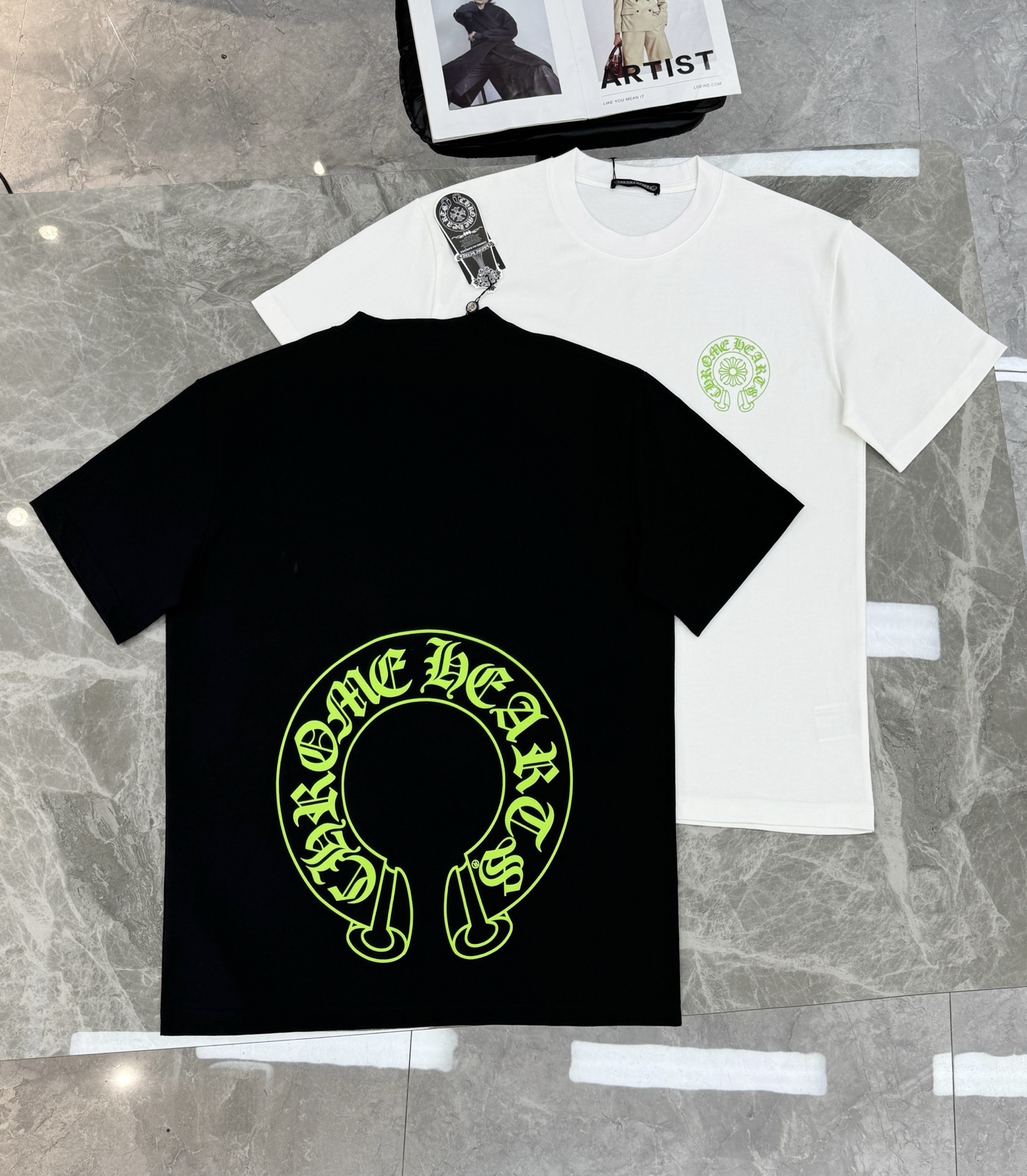 Chrome Hearts克罗心新品马蹄铁印花短袖.男女同款.黑色+白色两色可选，双面马蹄铁Logo超有