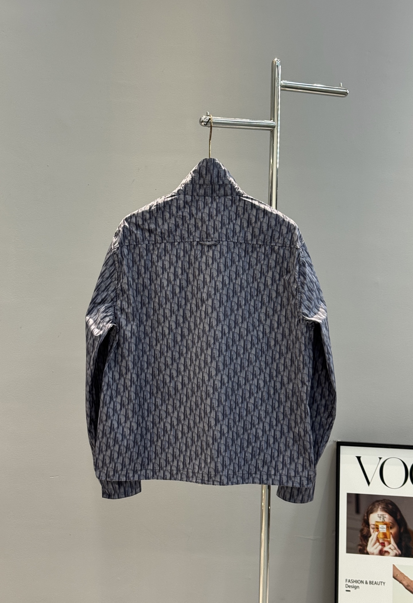 Dior Oblique印花夹克，经典Oblique图案，灵感源自日本纺织工艺，艺术感满满。高品质面料，