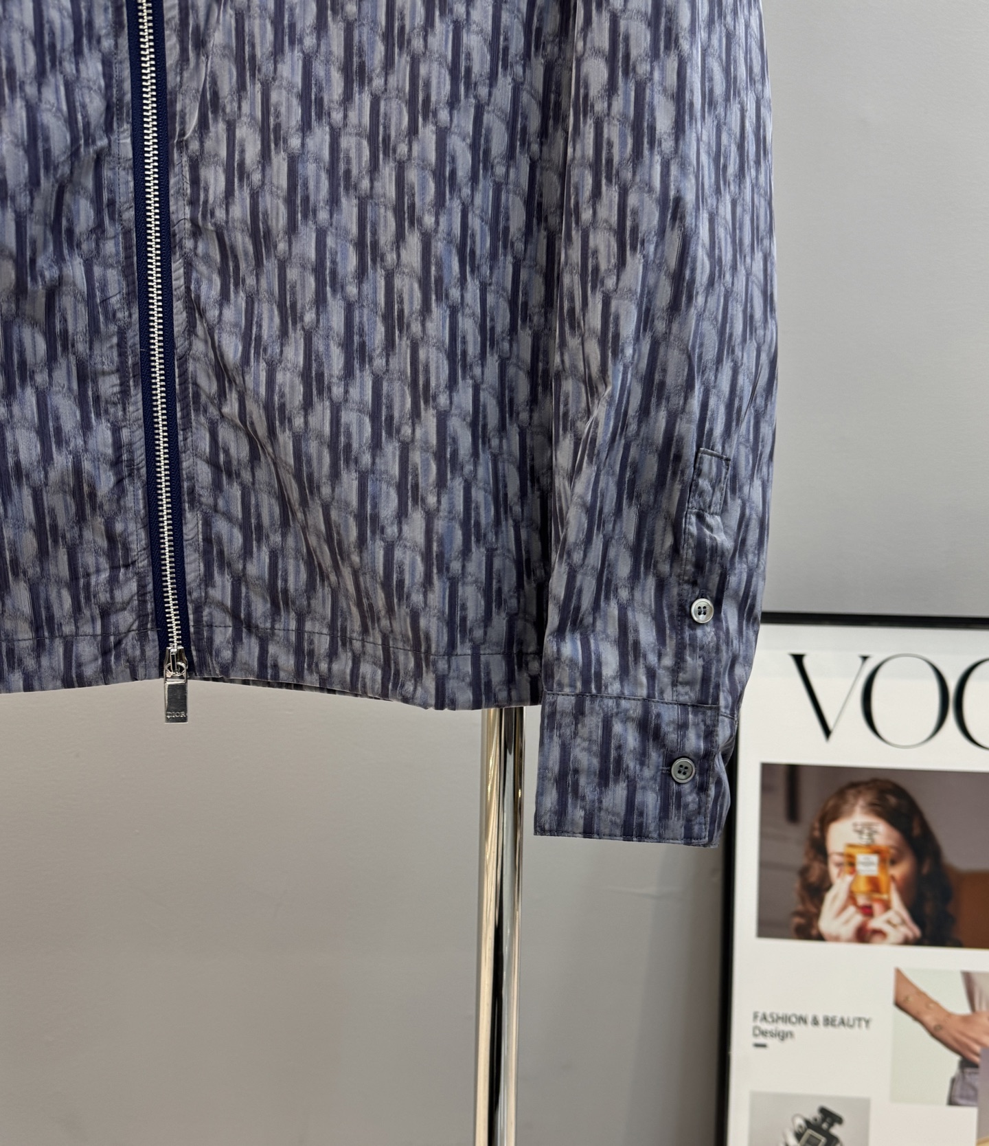 Dior Oblique印花夹克，经典Oblique图案，灵感源自日本纺织工艺，艺术感满满。高品质面料，